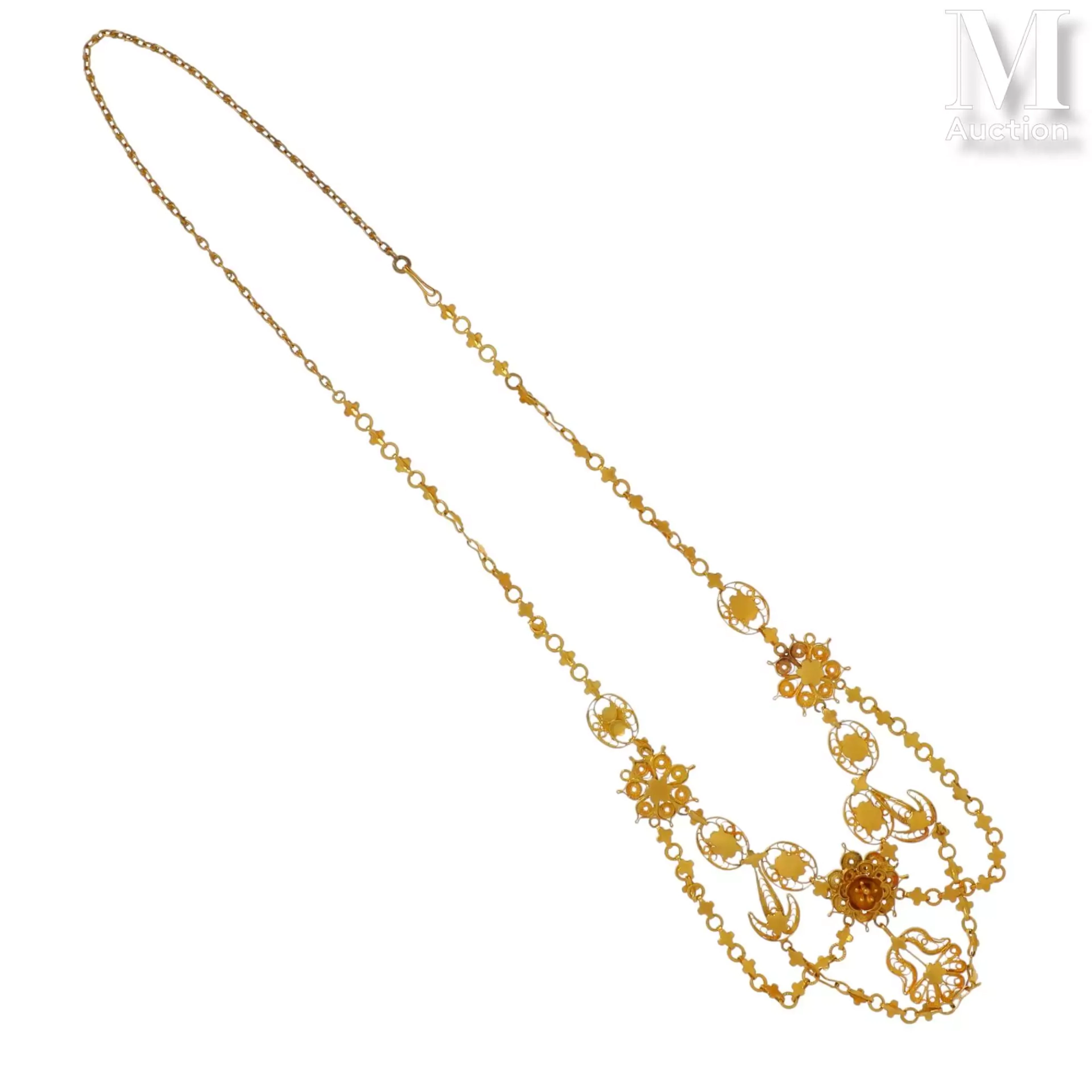 Collier draperie