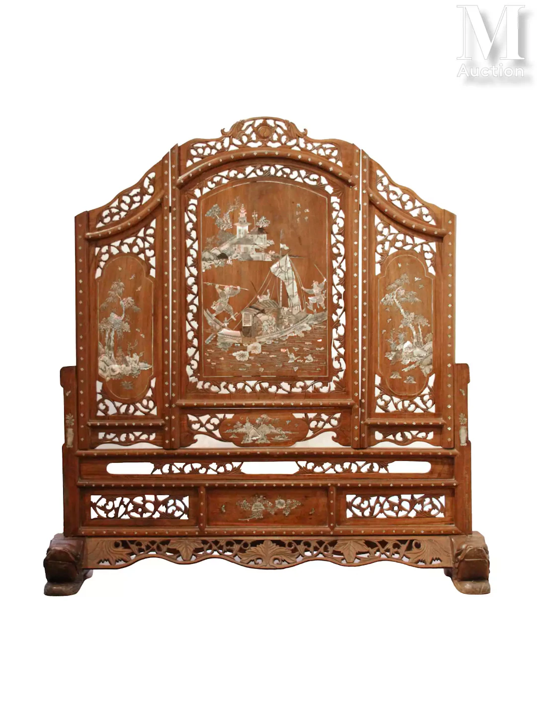 VIETNAM, XIXe siècle Large écran en bois exotique