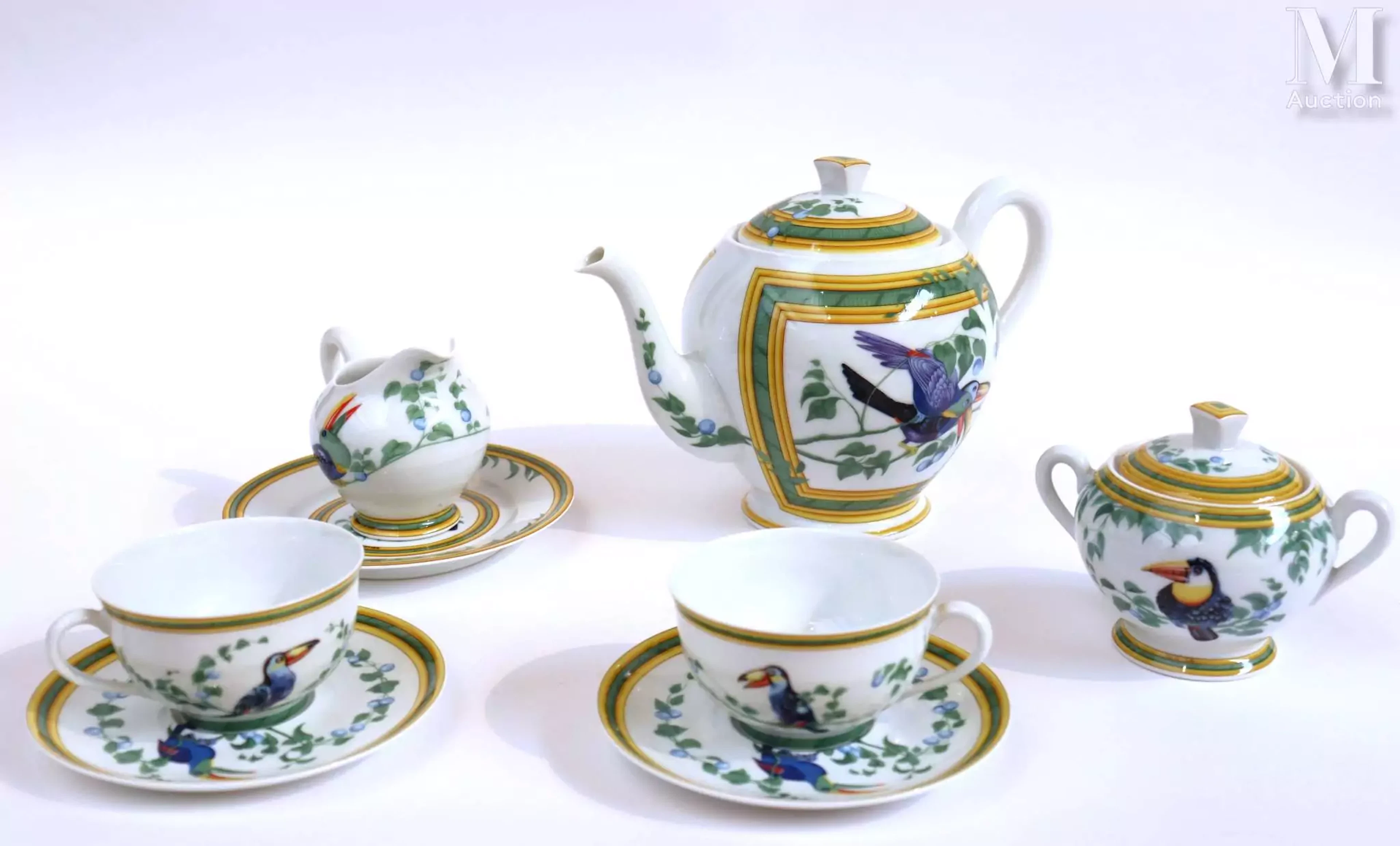 HERMÈS et Manufacture de porcelaine de LIMOGES Service Toucans