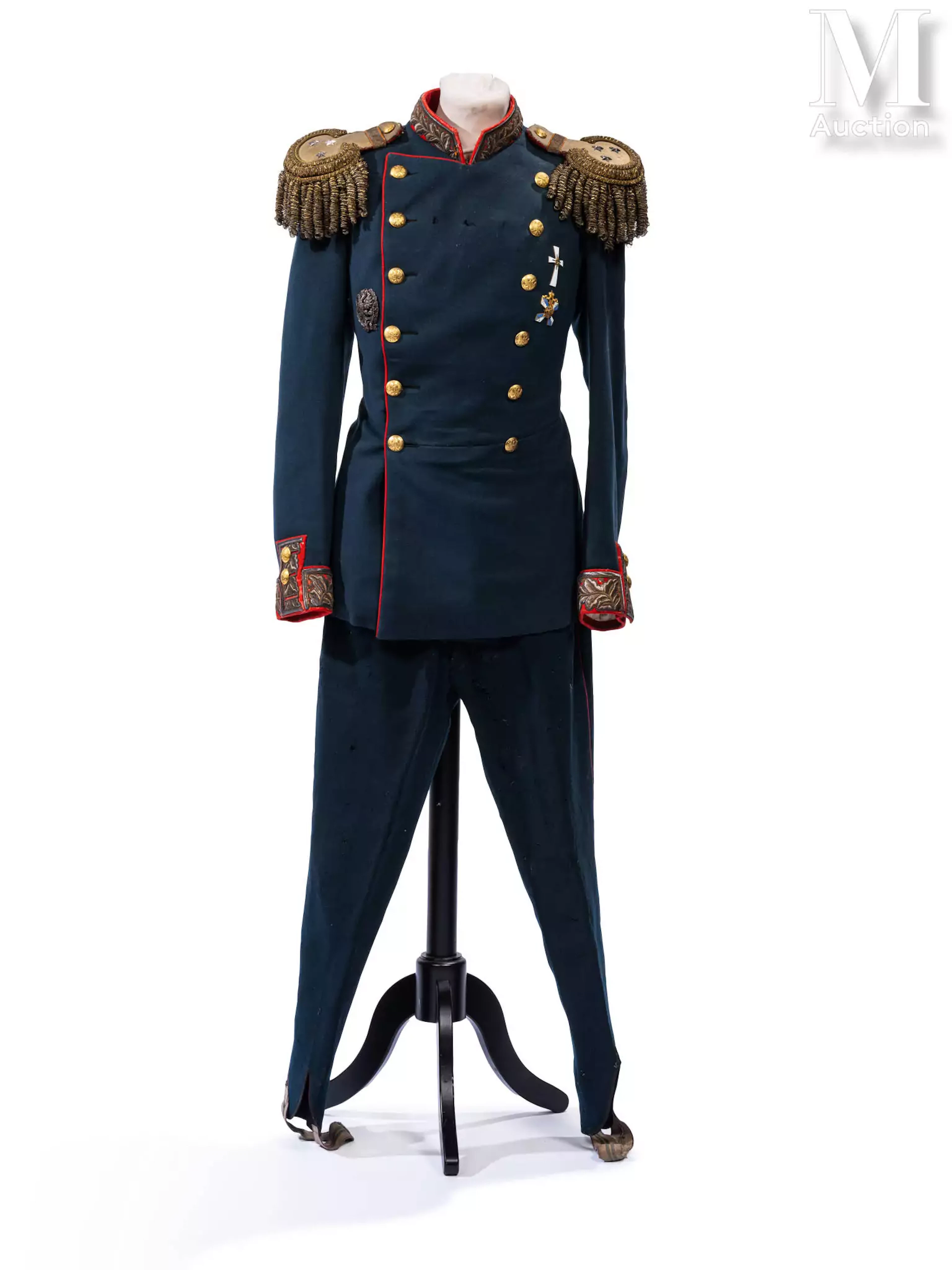 Rare habit de général-lieutenant d’infanterie de grande tenue, modèle 1908.