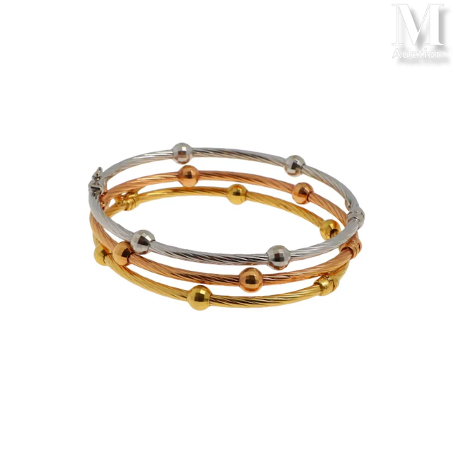 Trois bracelets