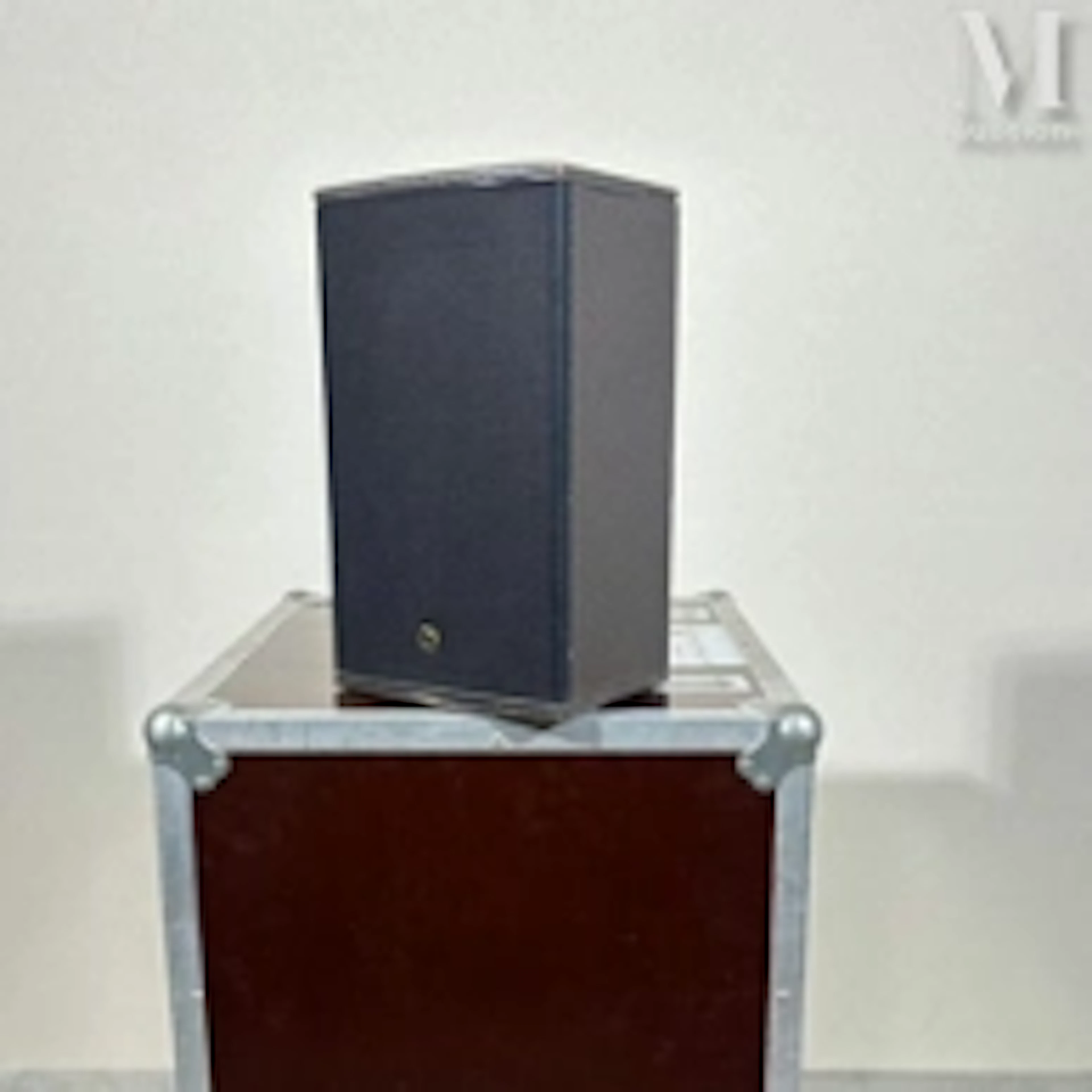 L Acoustics 8XT + flight