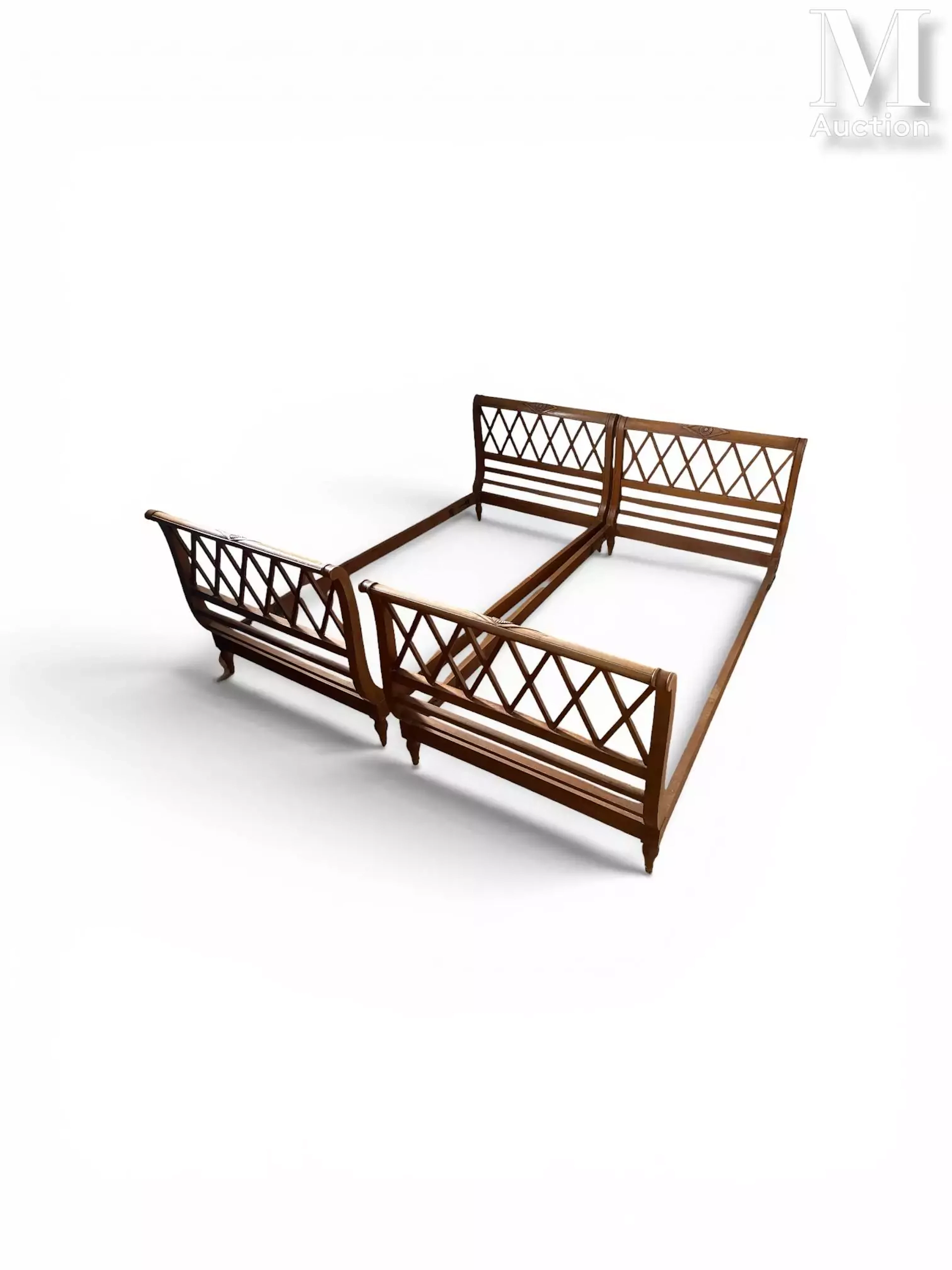 PAIRE DE BOIS DE LITS