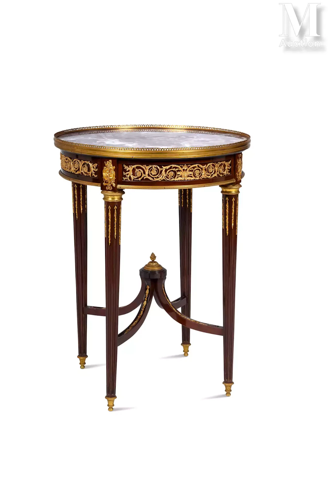 Petit guéridon de style Louis XVI