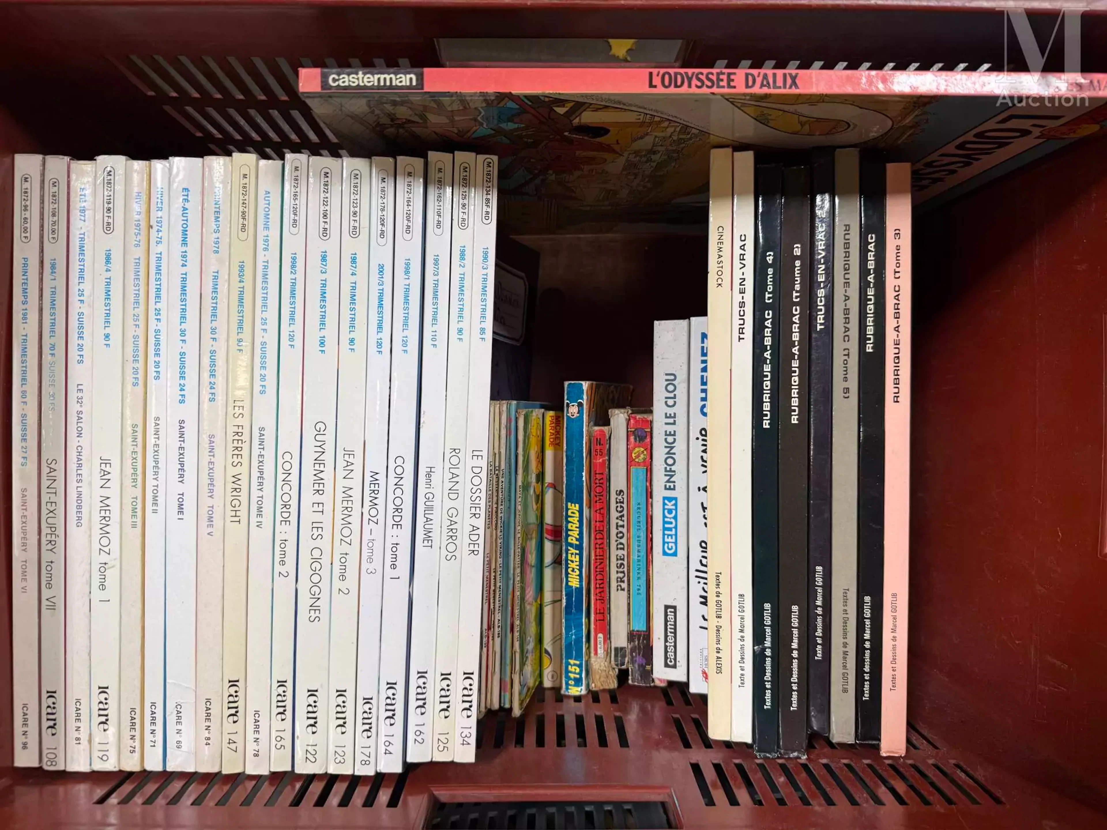 MANNETTE à thématique bibliophilie et livres comprenant: