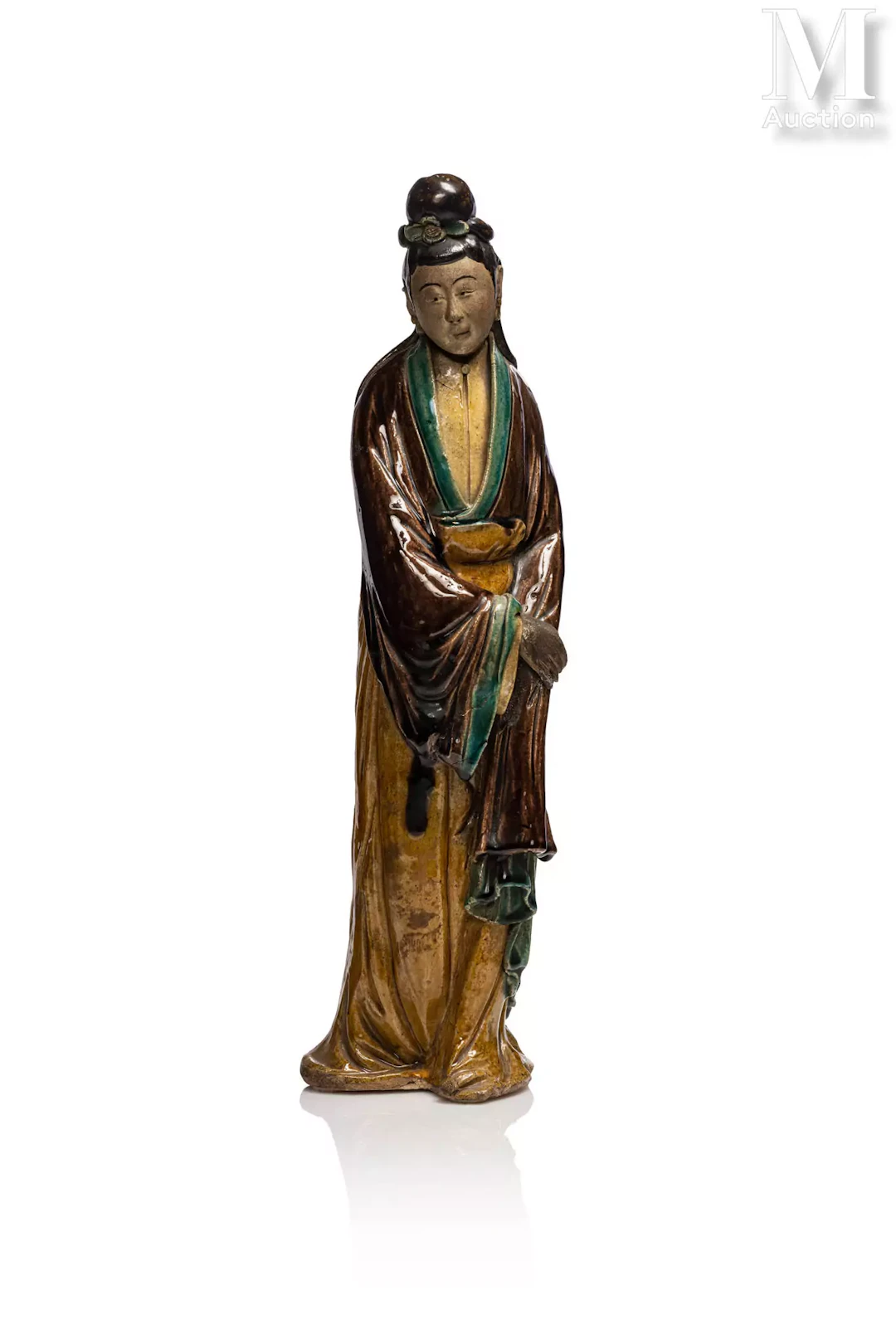 VIETNAM, Cay Mai, XXe siècle Rare statue en grès émaillé polychrome