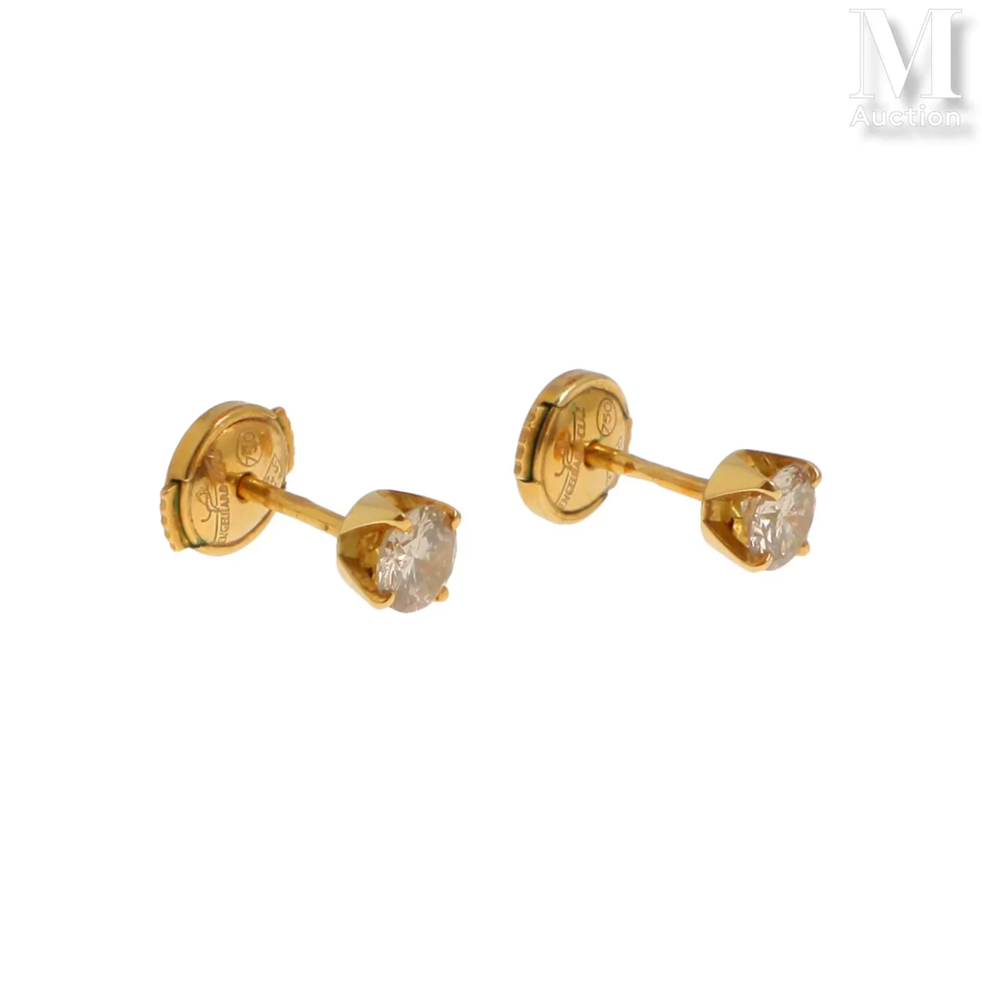 Clous d'oreilles diamants