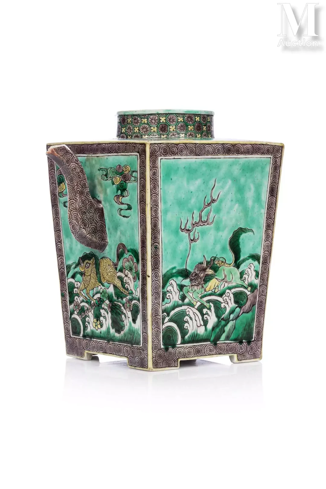 CHINE, XIXe siècle Théière quadrangulaire