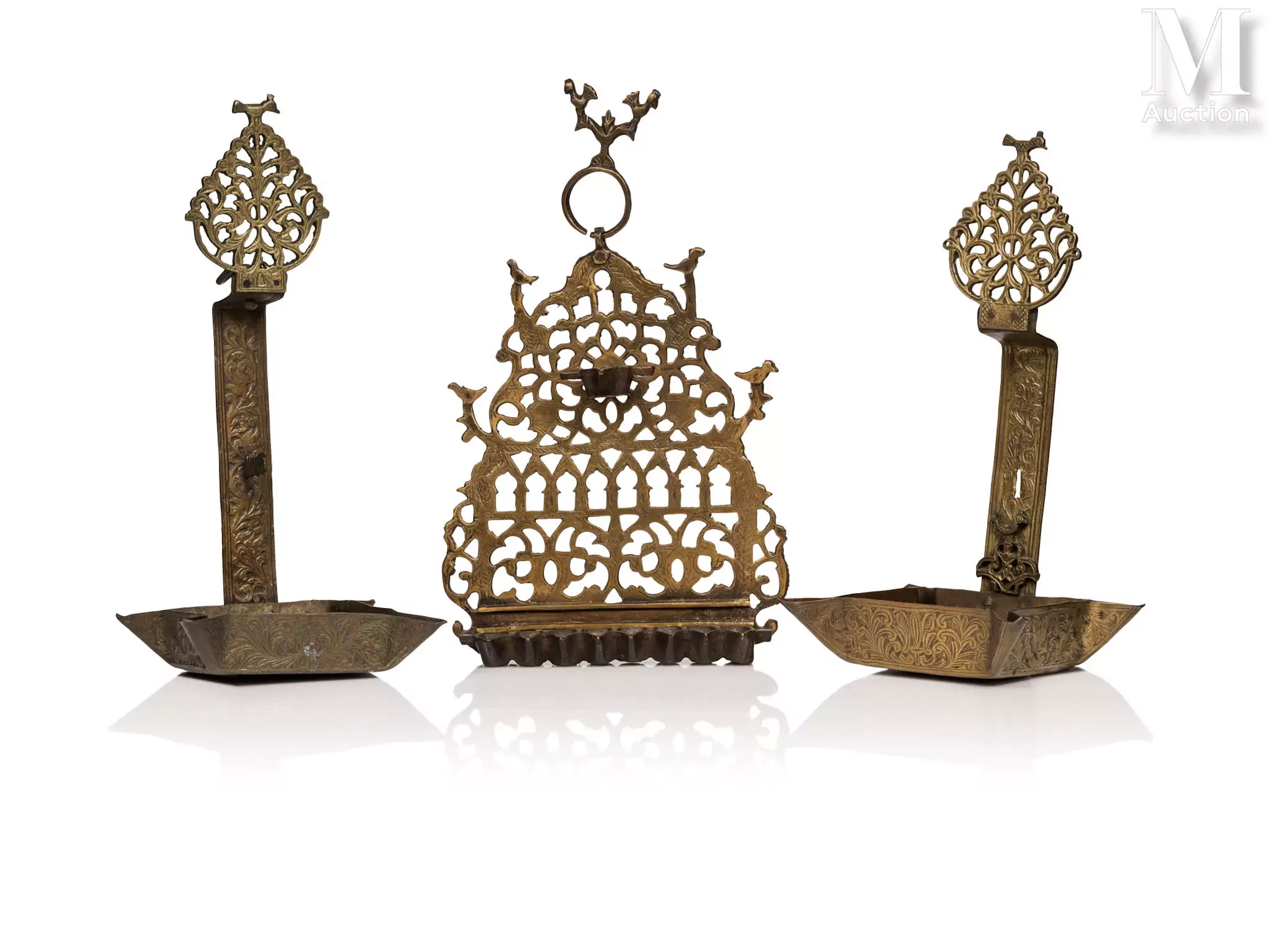 Trois lampes à huile de tradition judaïque Maroc, XIXe siècle