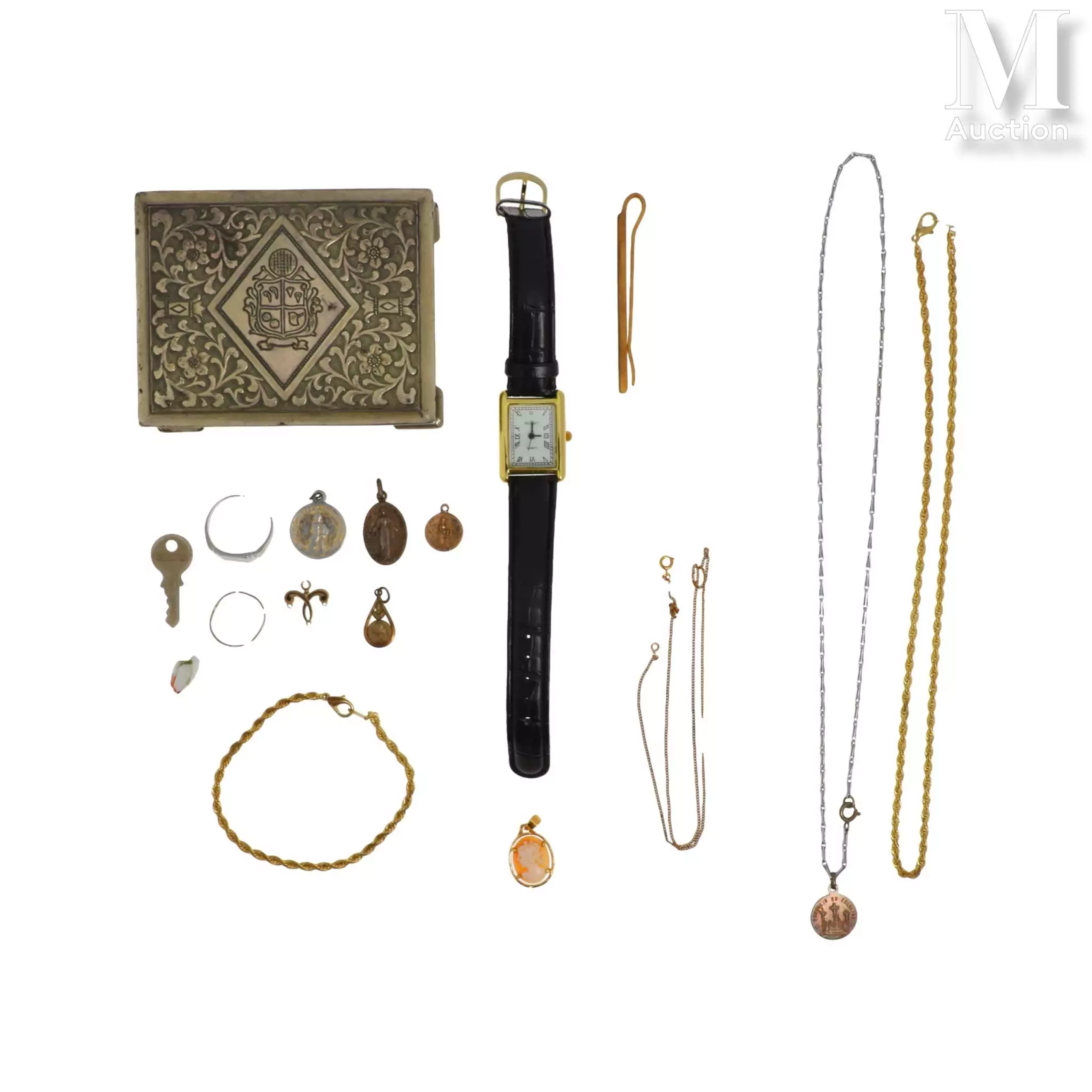 Lot de bijoux