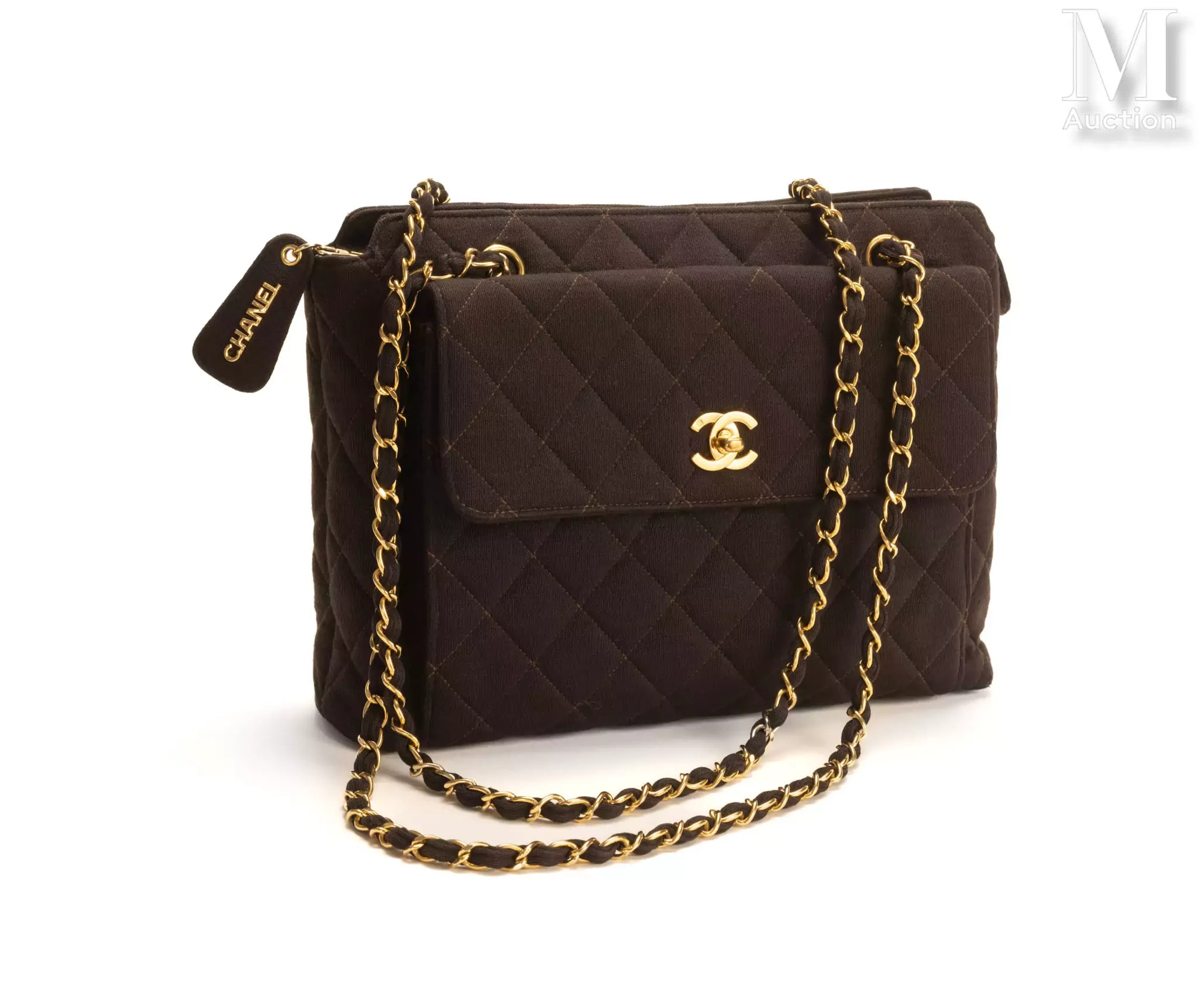 CHANEL Sac "Classic flap"