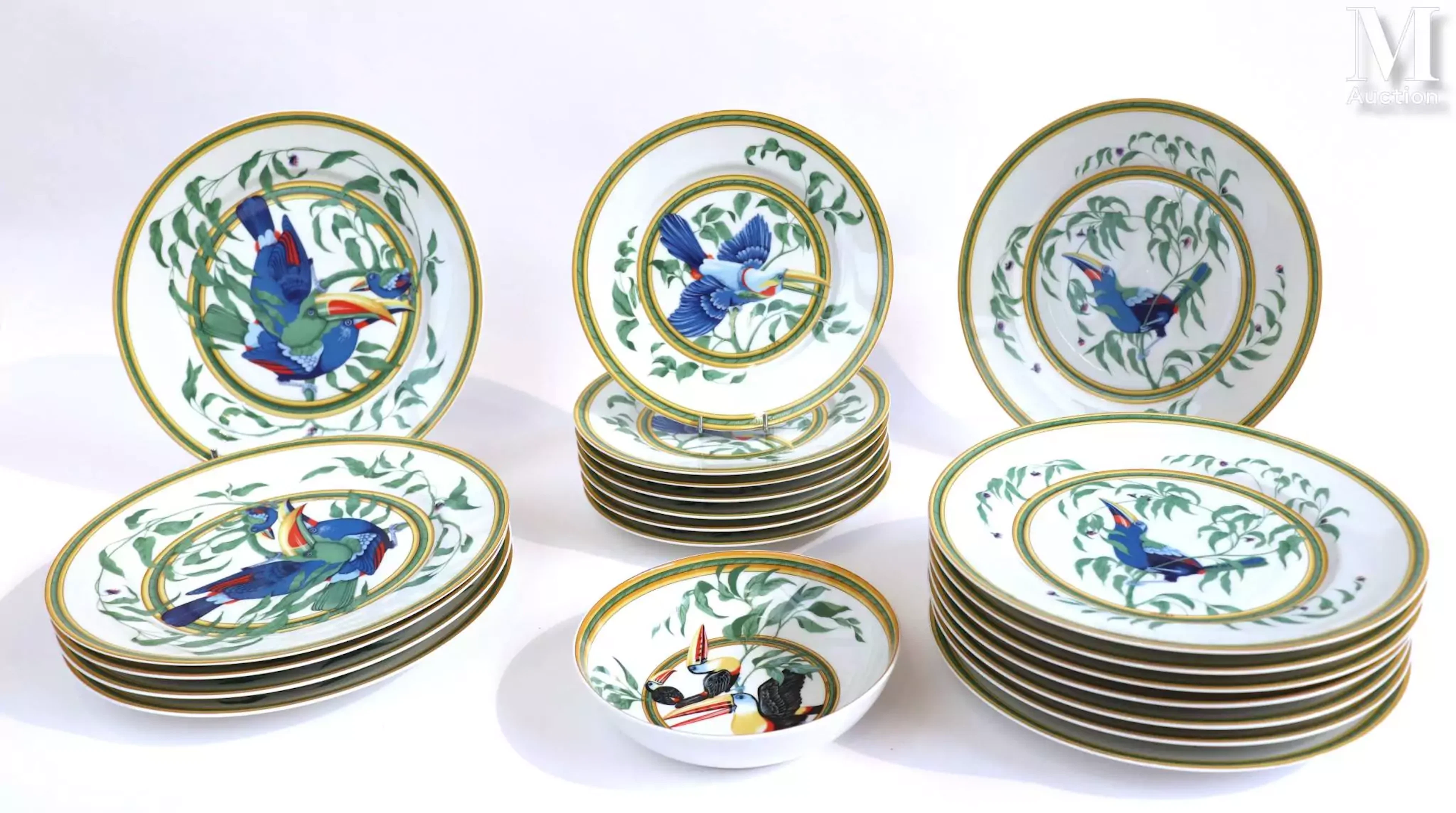 HERMÈS et Manufacture de porcelaine de LIMOGES "Toucans"