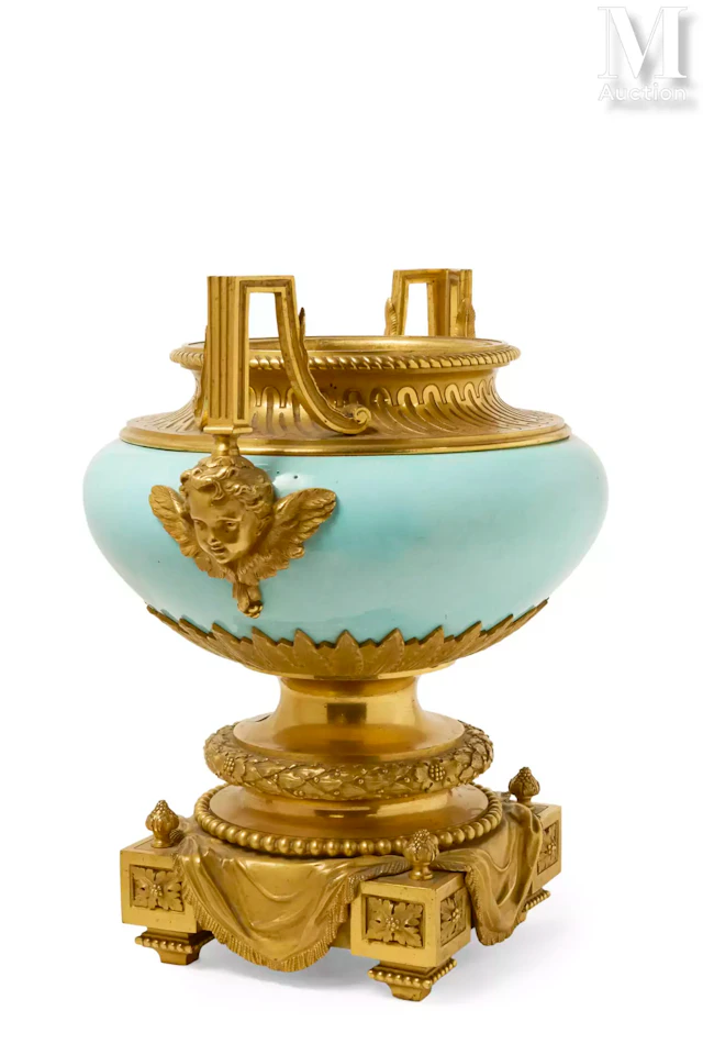 Travail FRANCAIS du XIXe siècle, dans le goût de Henri PICARD (1831-1890)