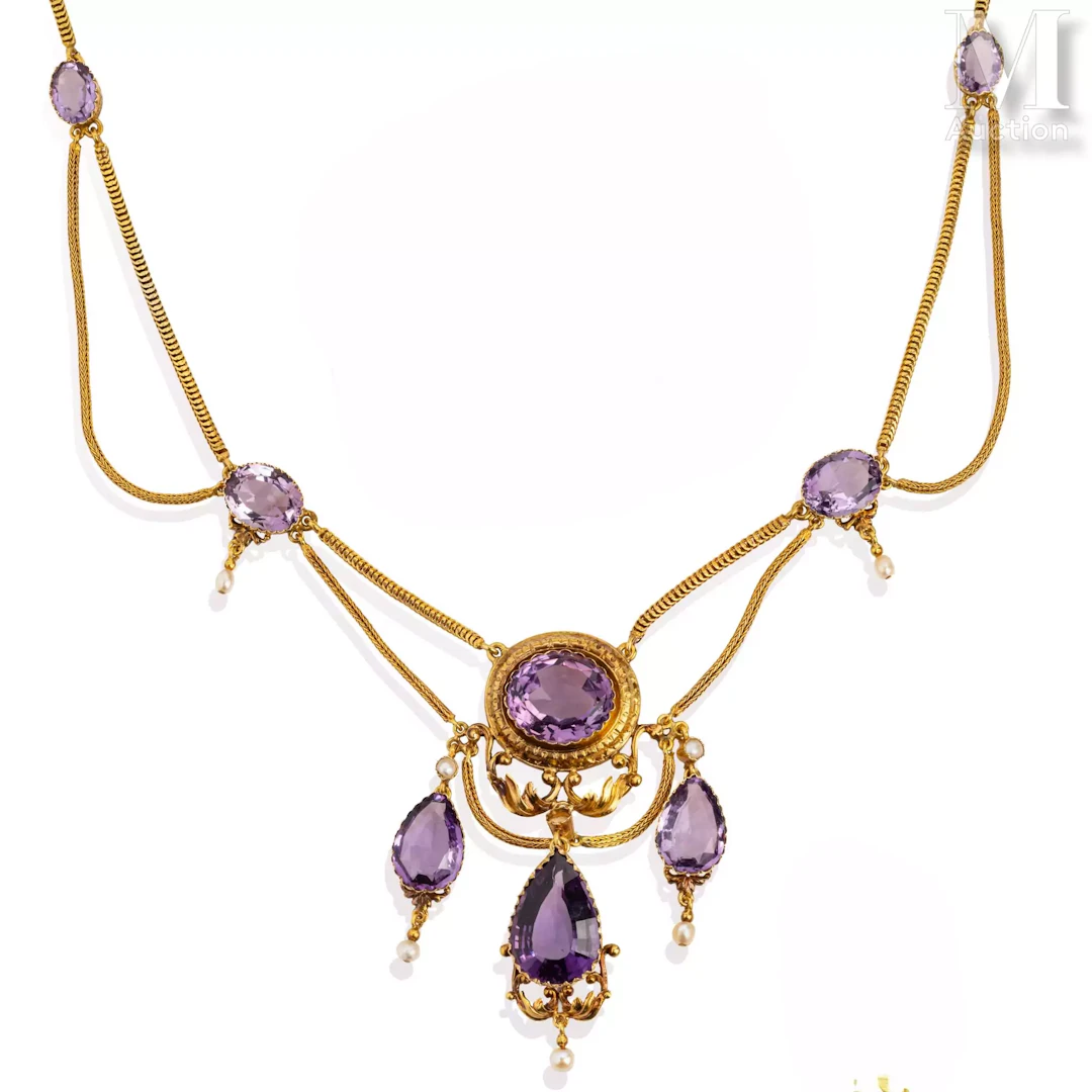 Collier or et améthystes