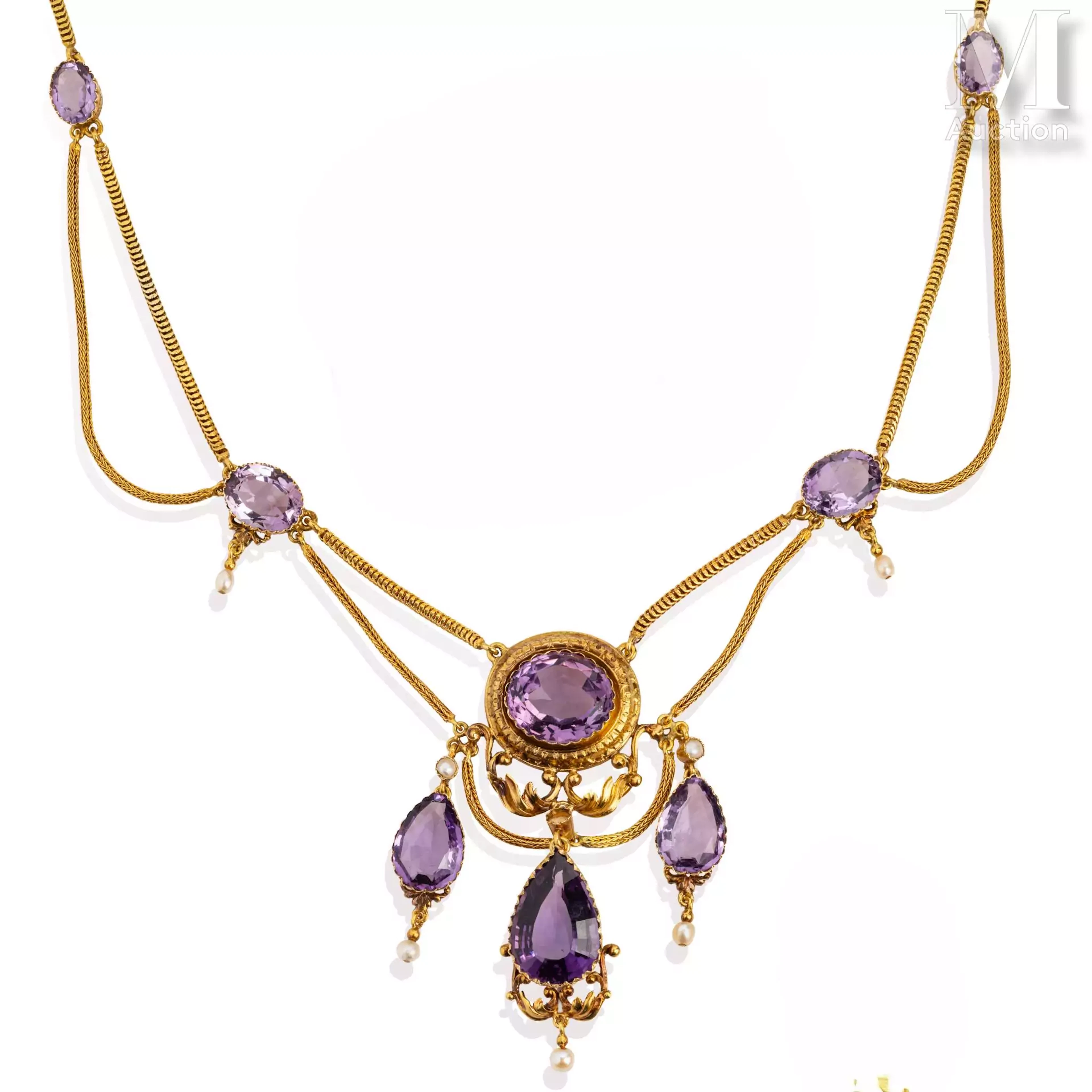 Collier or et améthystes