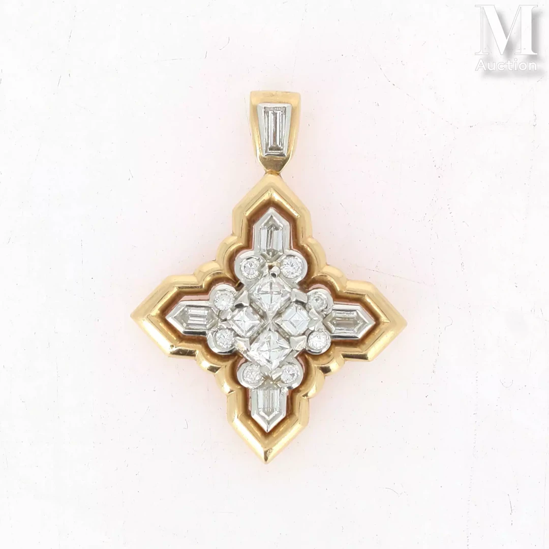 Pendentif croix diamantée