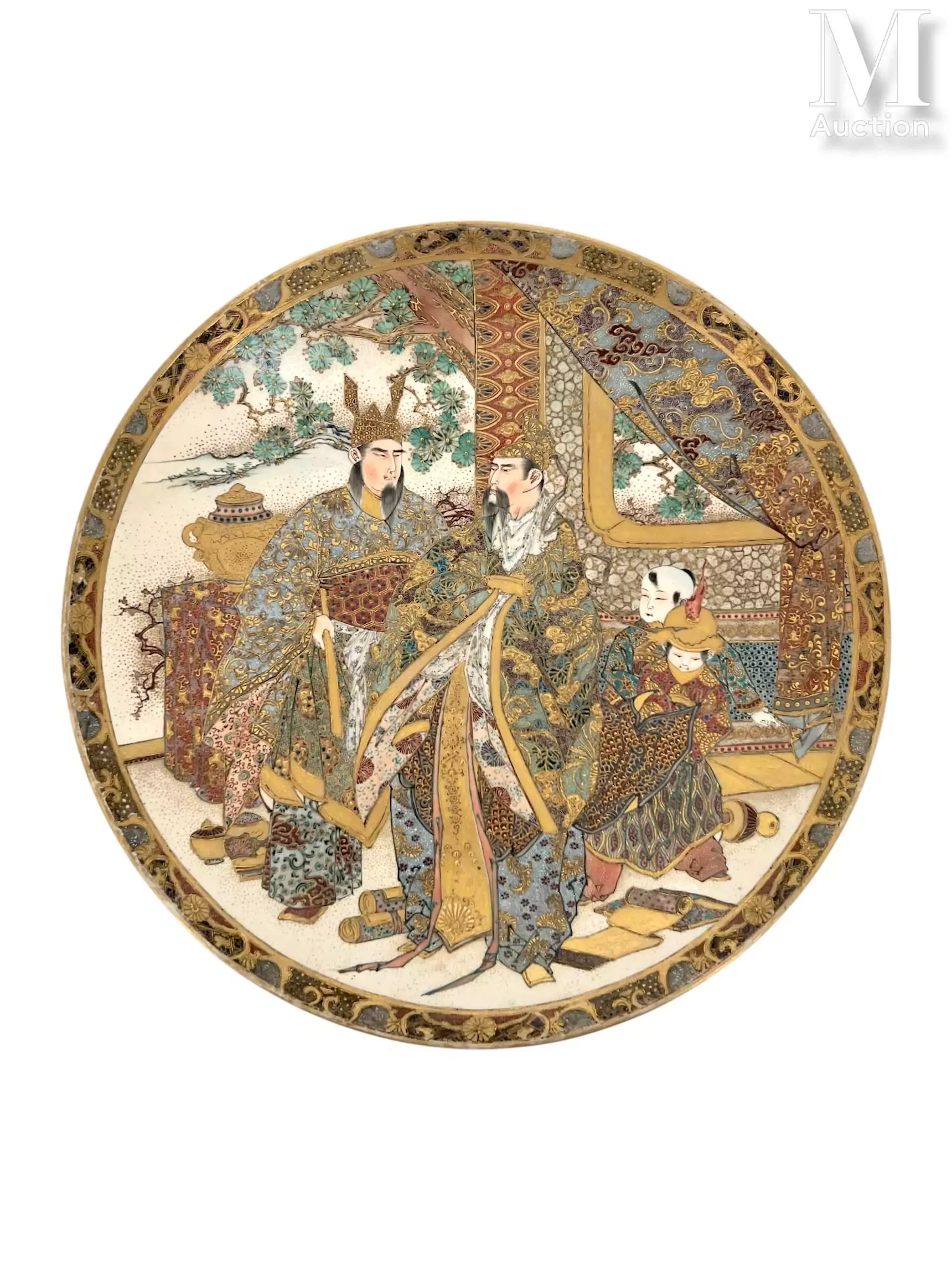 JAPON, Epoque Meiji Grand plat en faïence de Satsuma
