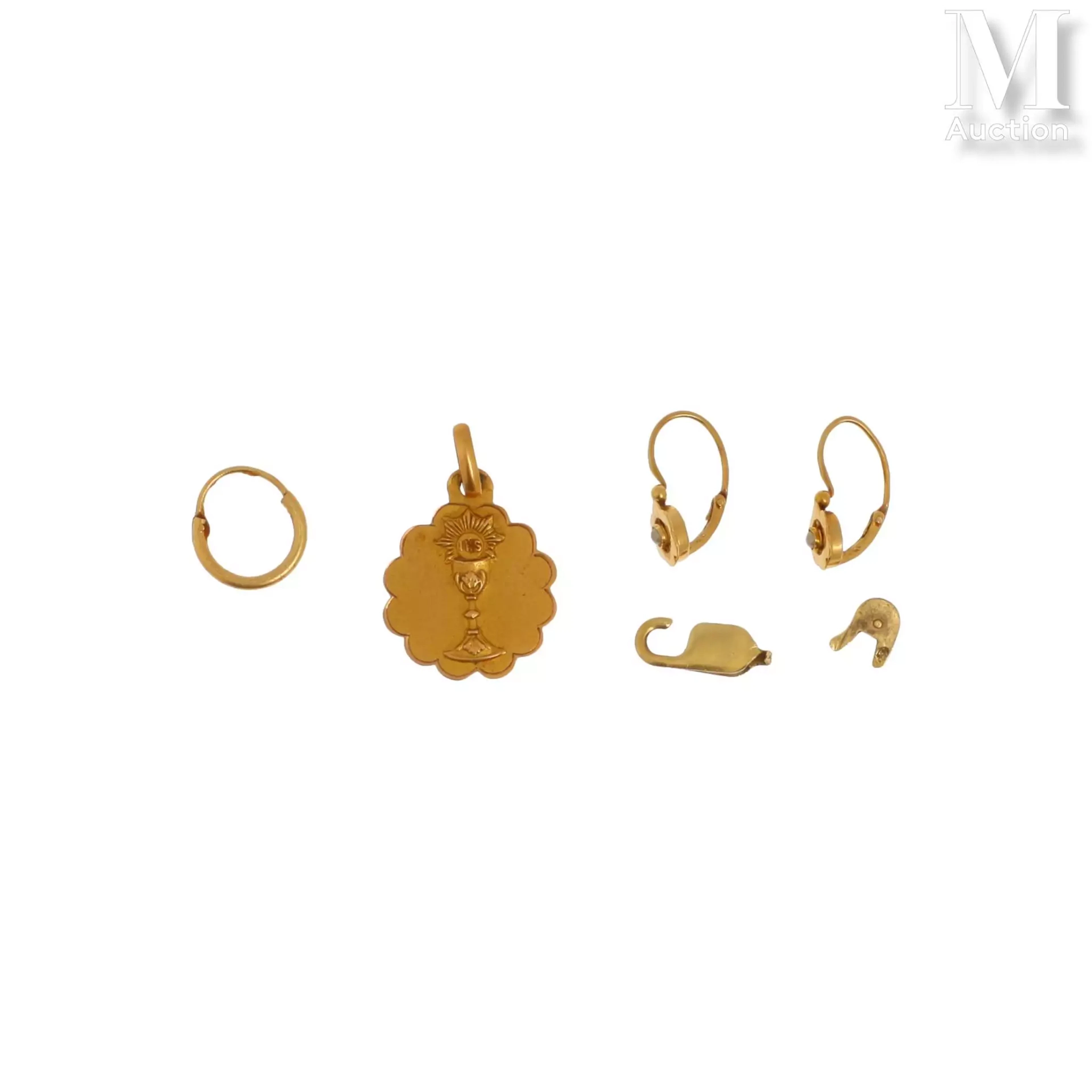 Lot de bijoux