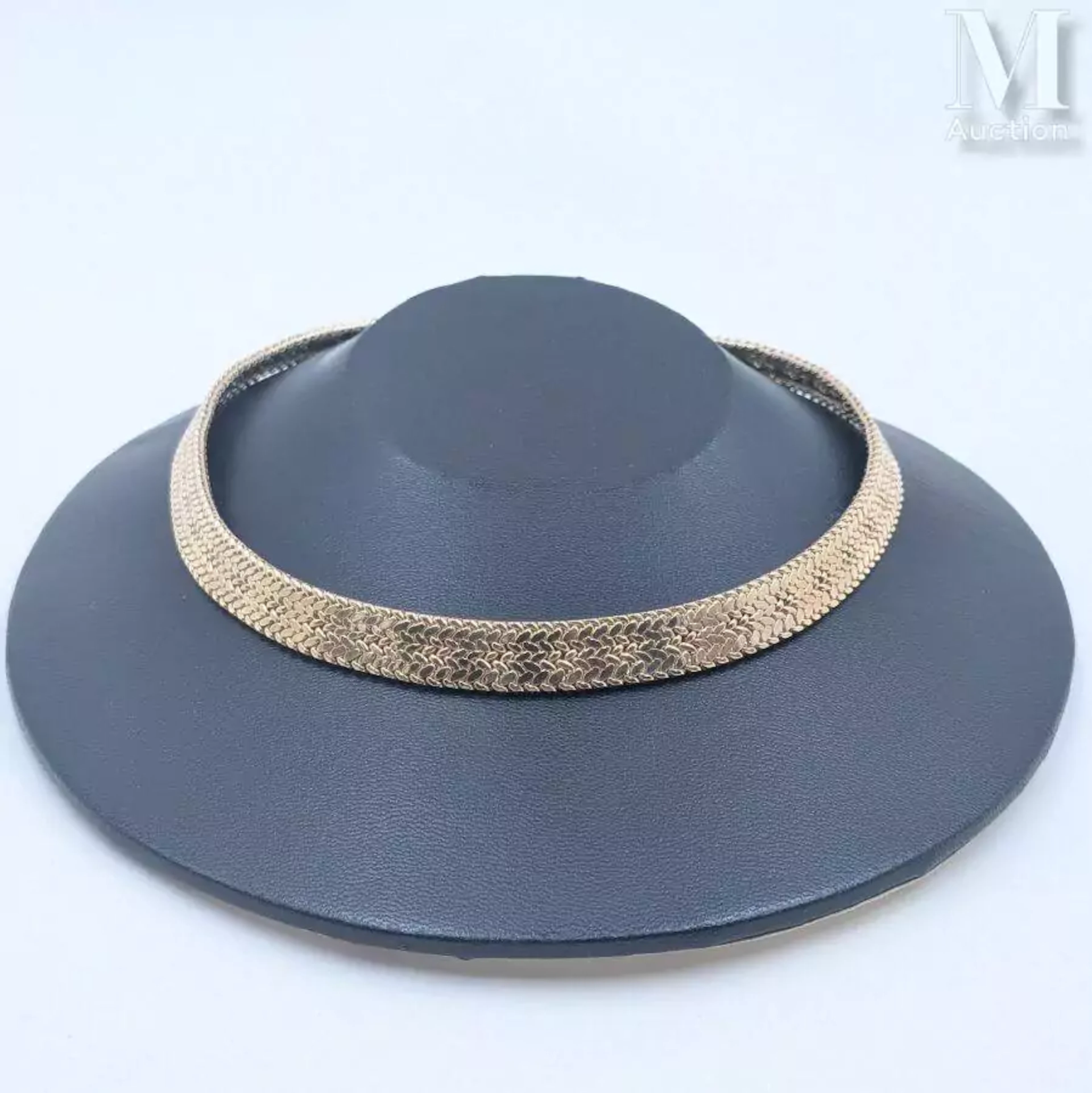 COLLIER