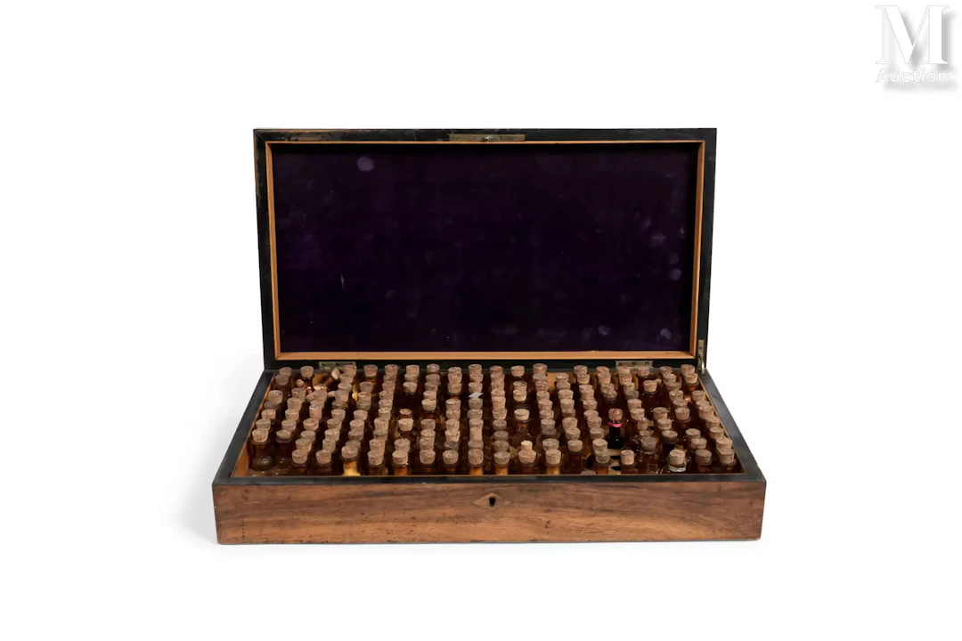 Boite de médicaments homéopathique