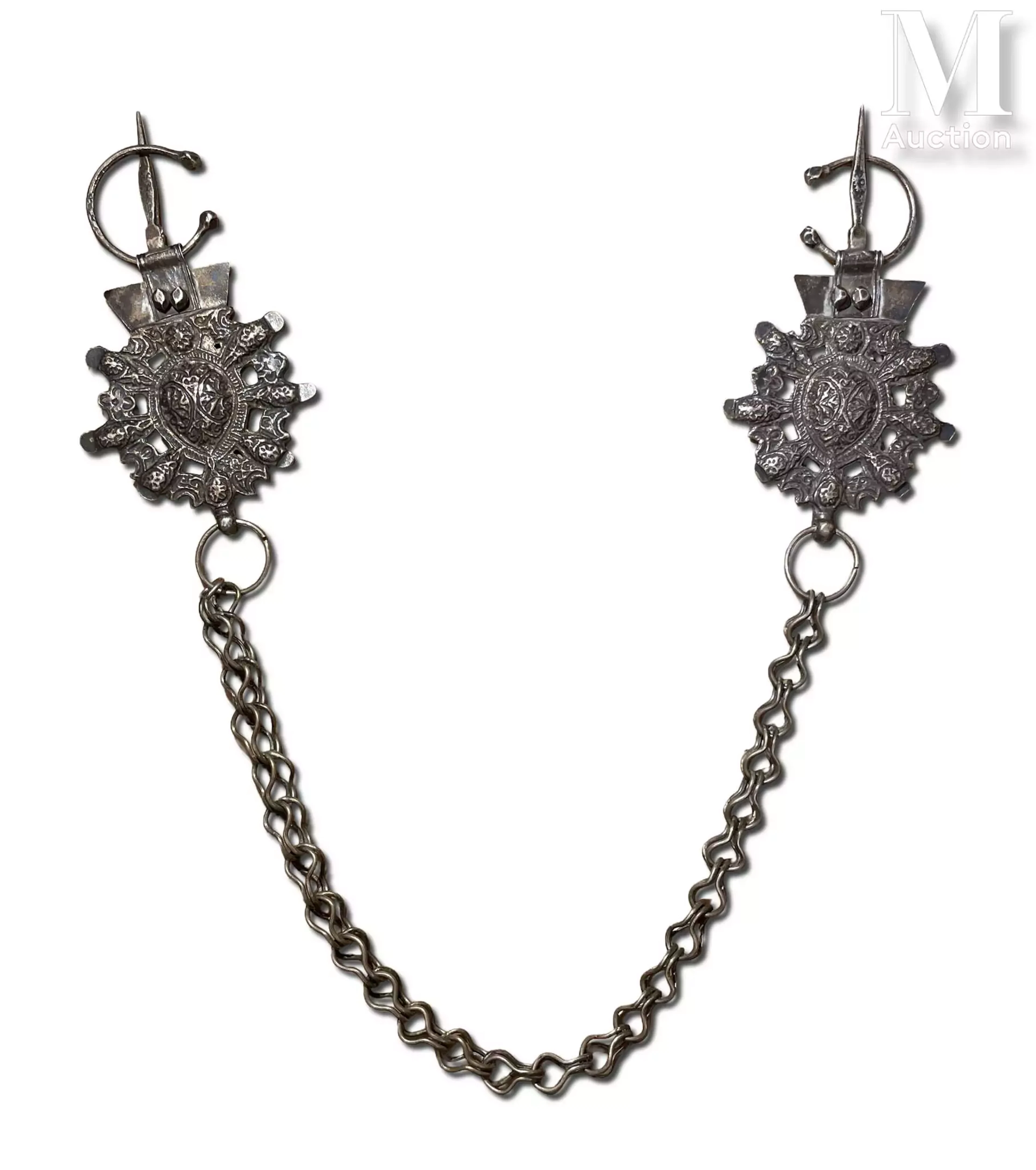 Paire de fibules dites « en peigne à carder » Maroc, Fès, XIXe siècle