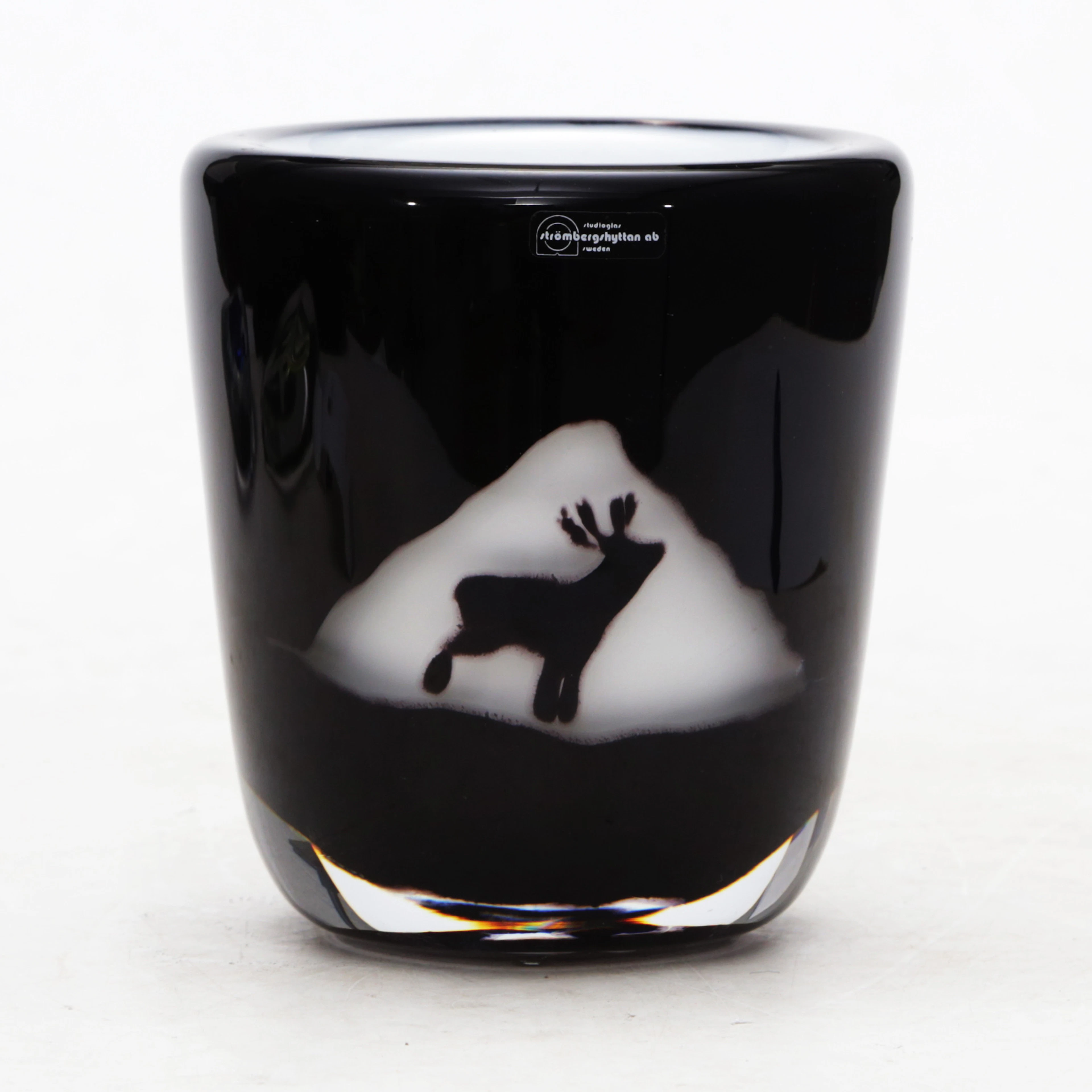 FREDRIK, PERSSON. GLASVAS, graal, Studioglas Strömbergshyttan, unik, signerad.