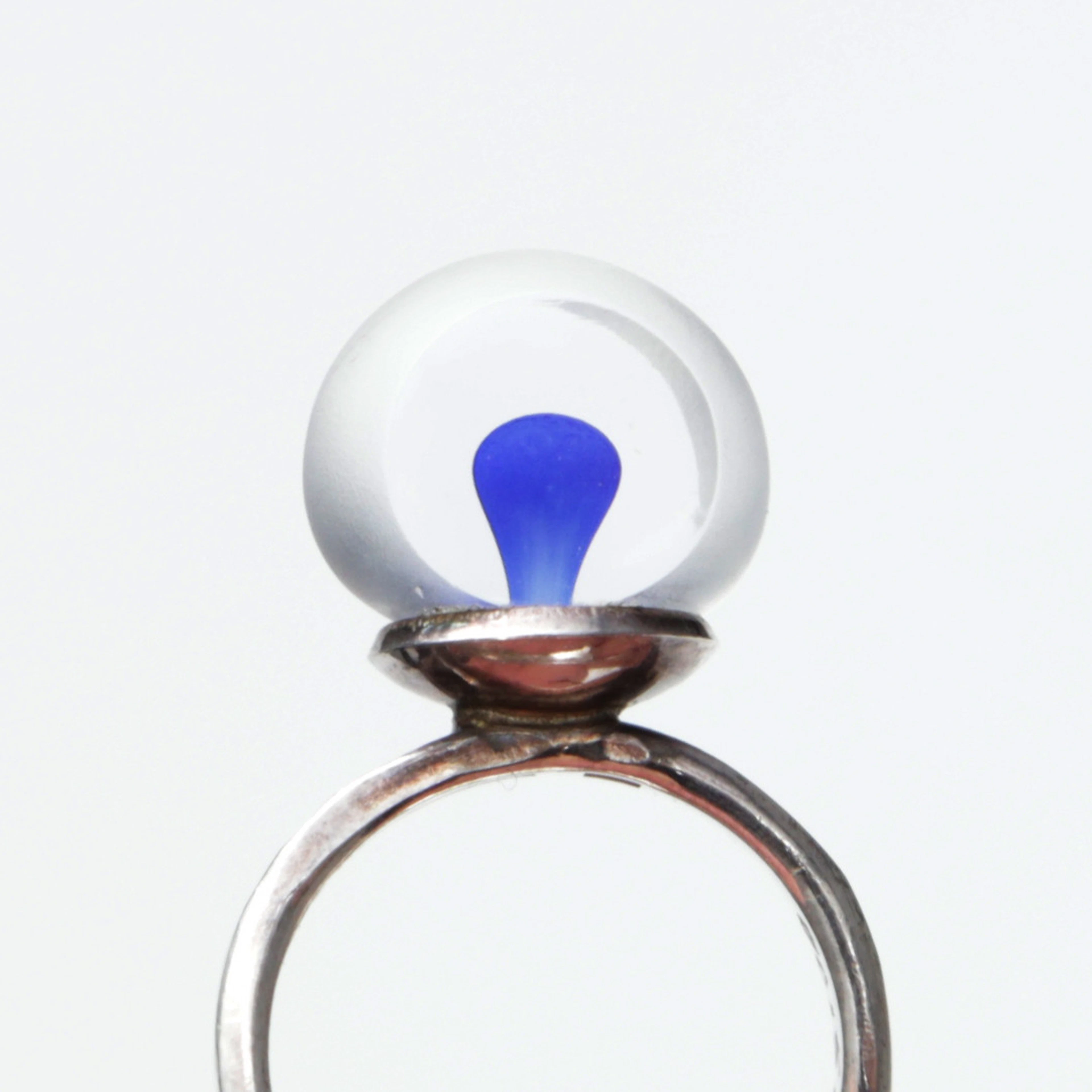 MONICA BACKSTRÖM. RING, glas/silver, Kosta Boda.