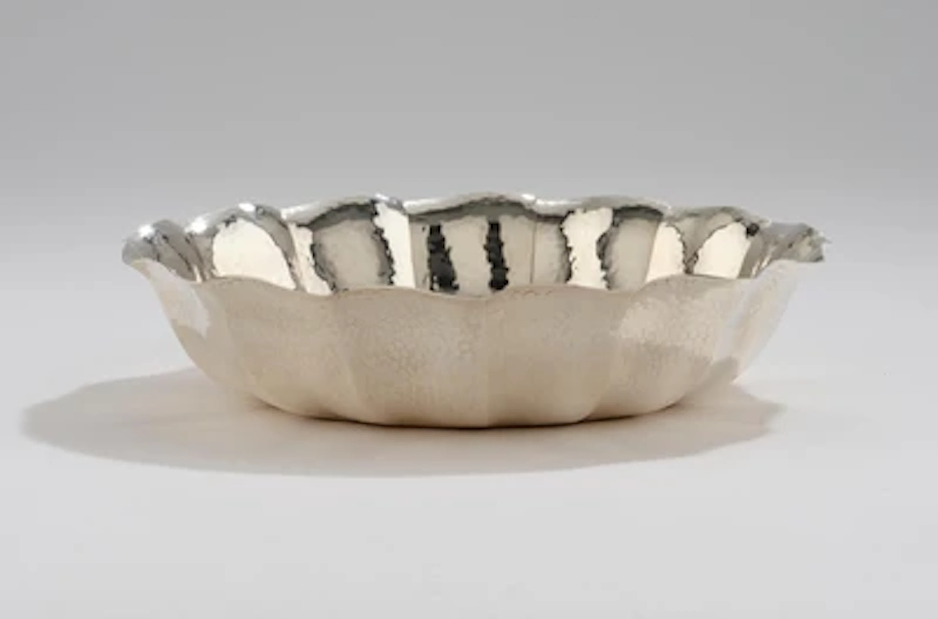 Silberschale, Josef Hoffmann zugeschrieben, Entwurf: um 1935, Ausführung: Firma Alexander Sturm, Wien, ab Mai 1922