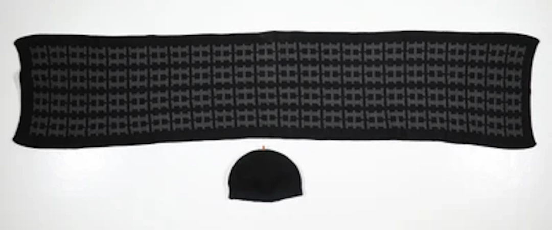 Hermès Schal und Haube