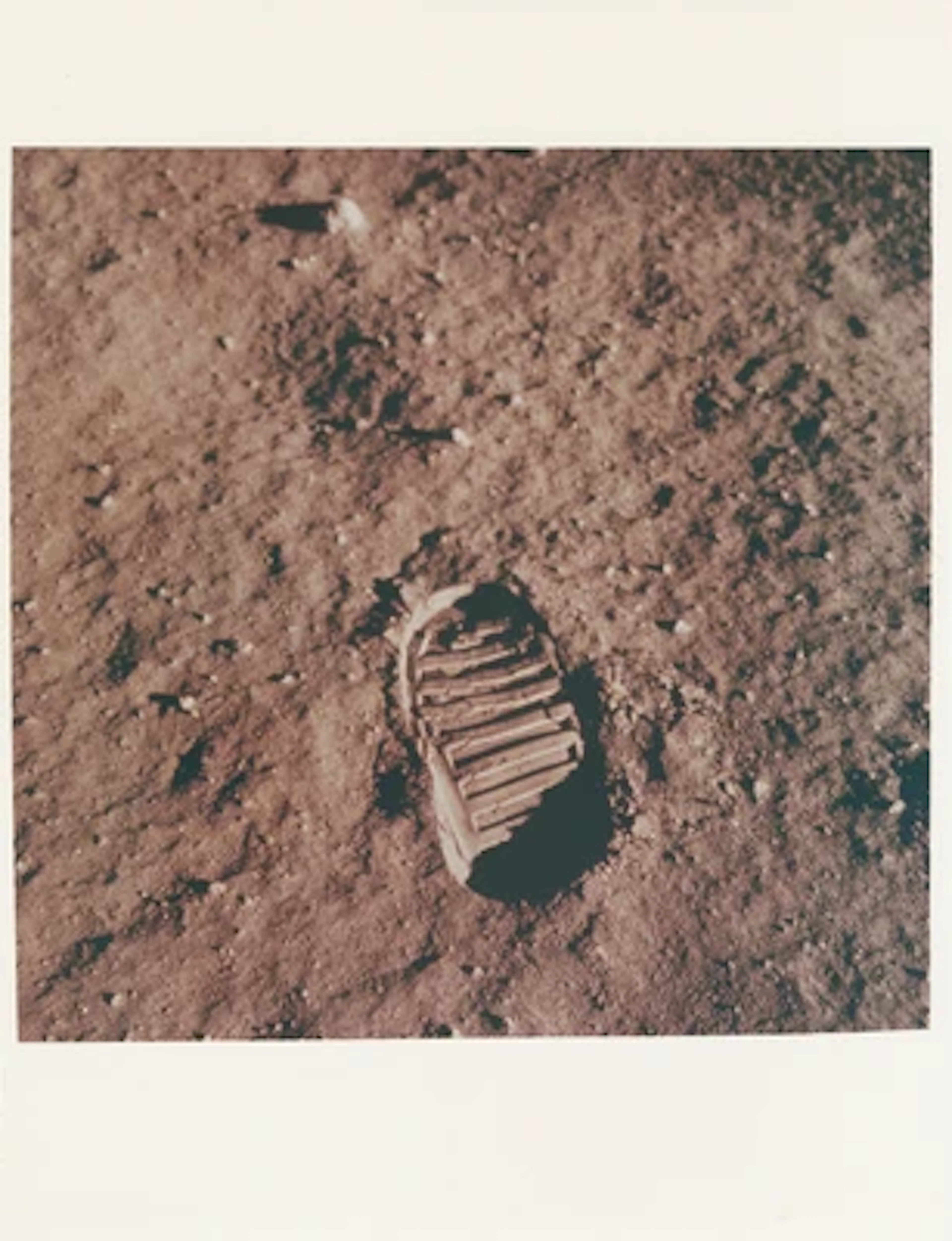 APOLLO 11 - The Footprint on the Moon