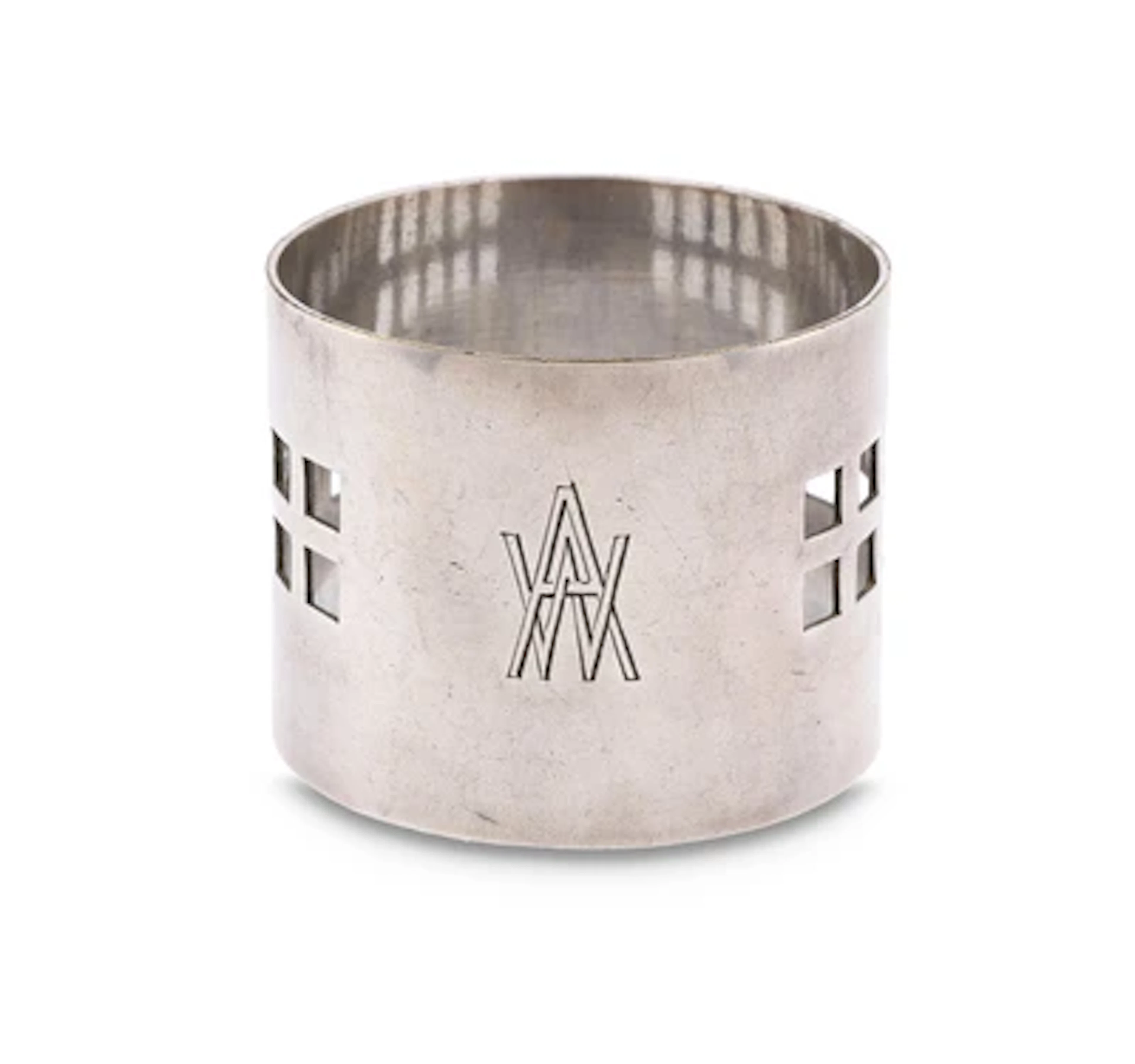 A silver-plated napkin ring with square decoration, Wolkenstein &