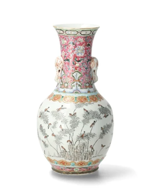 Famille rose Vase, China, 19. Jh.