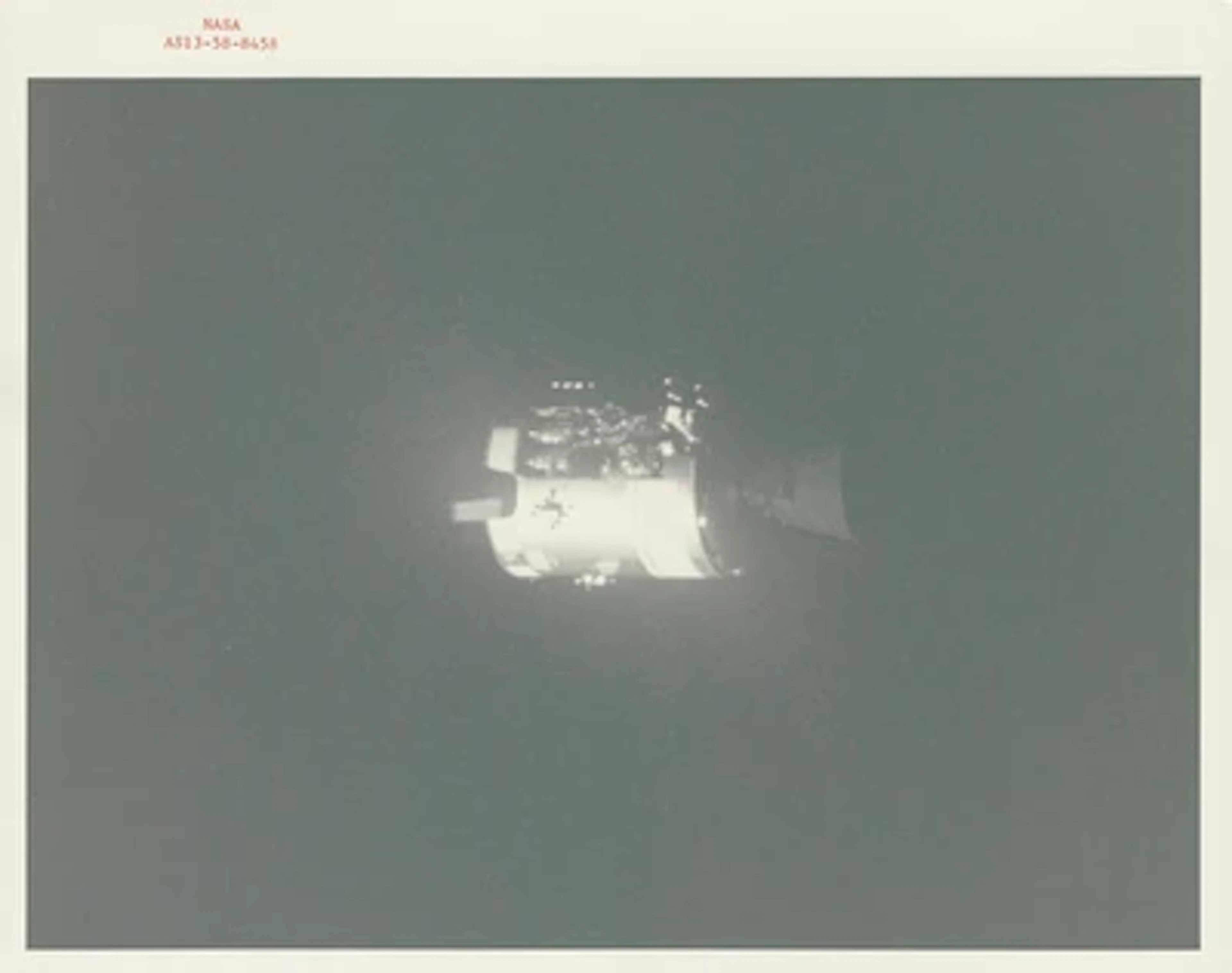APOLLO 13 - "Houston, We've Had a Problem", oxygen tank explosion