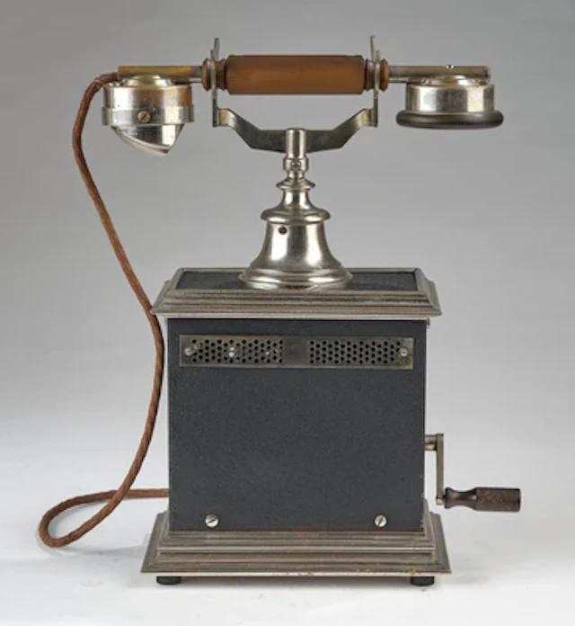 Österreichisches Tischtelefon Modell Ö10