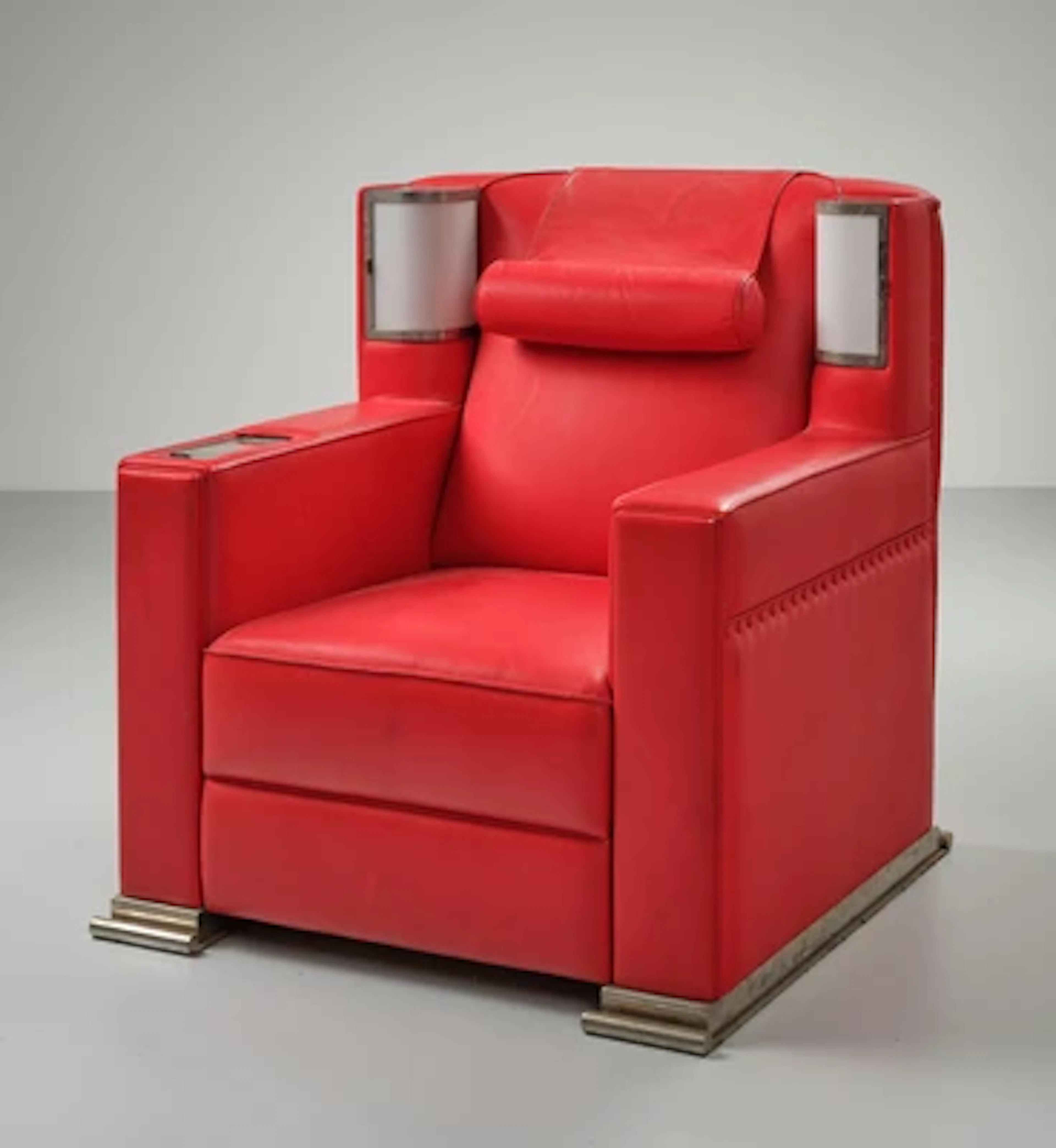 A chair mod. 'Roter Sessel', designed by Eckart Muthesius