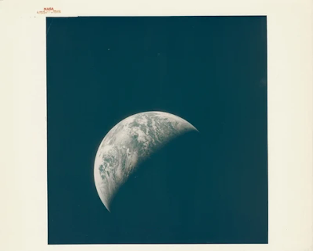 APOLLO 12 - The Crescent Earth