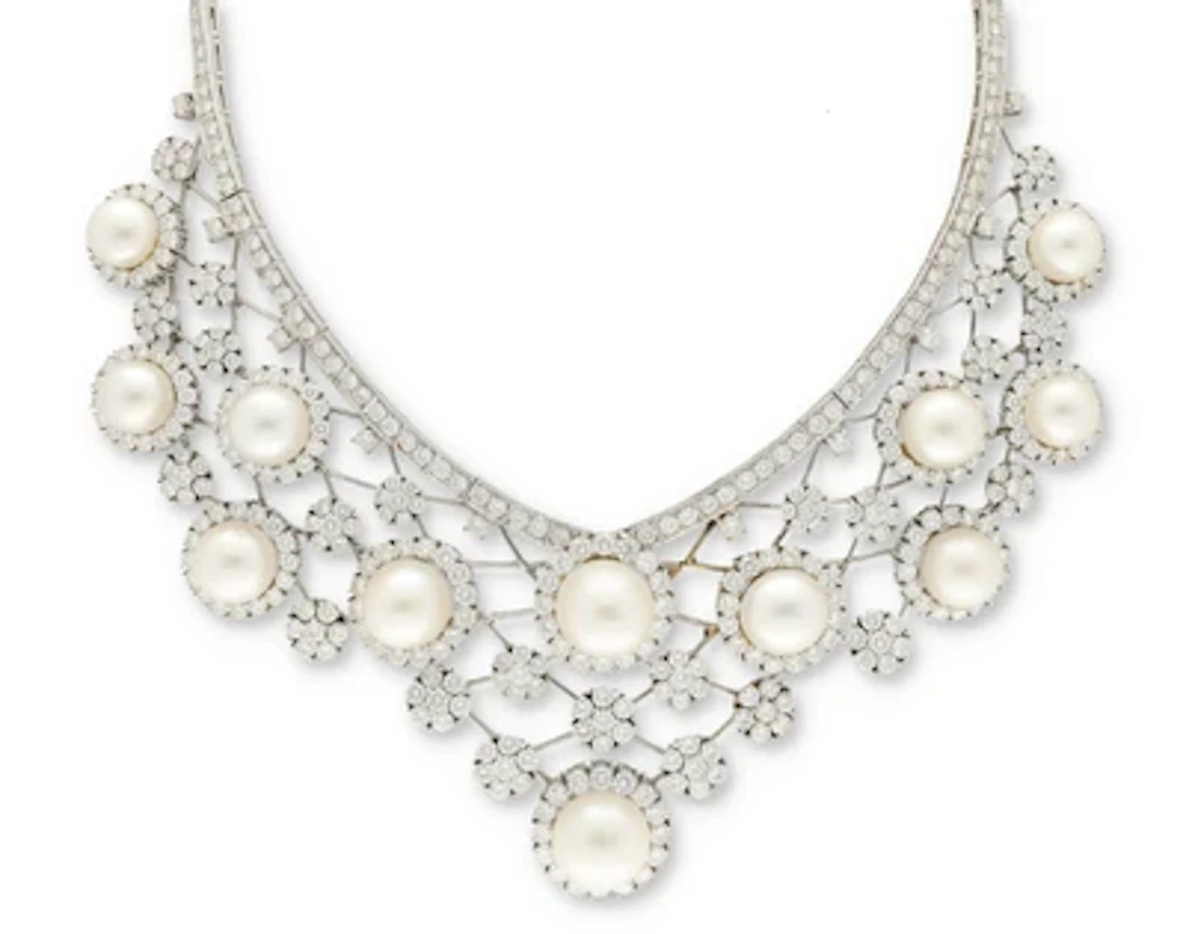 Südseekulturperlen Collier mit Brillanten zus. ca. 38 ct