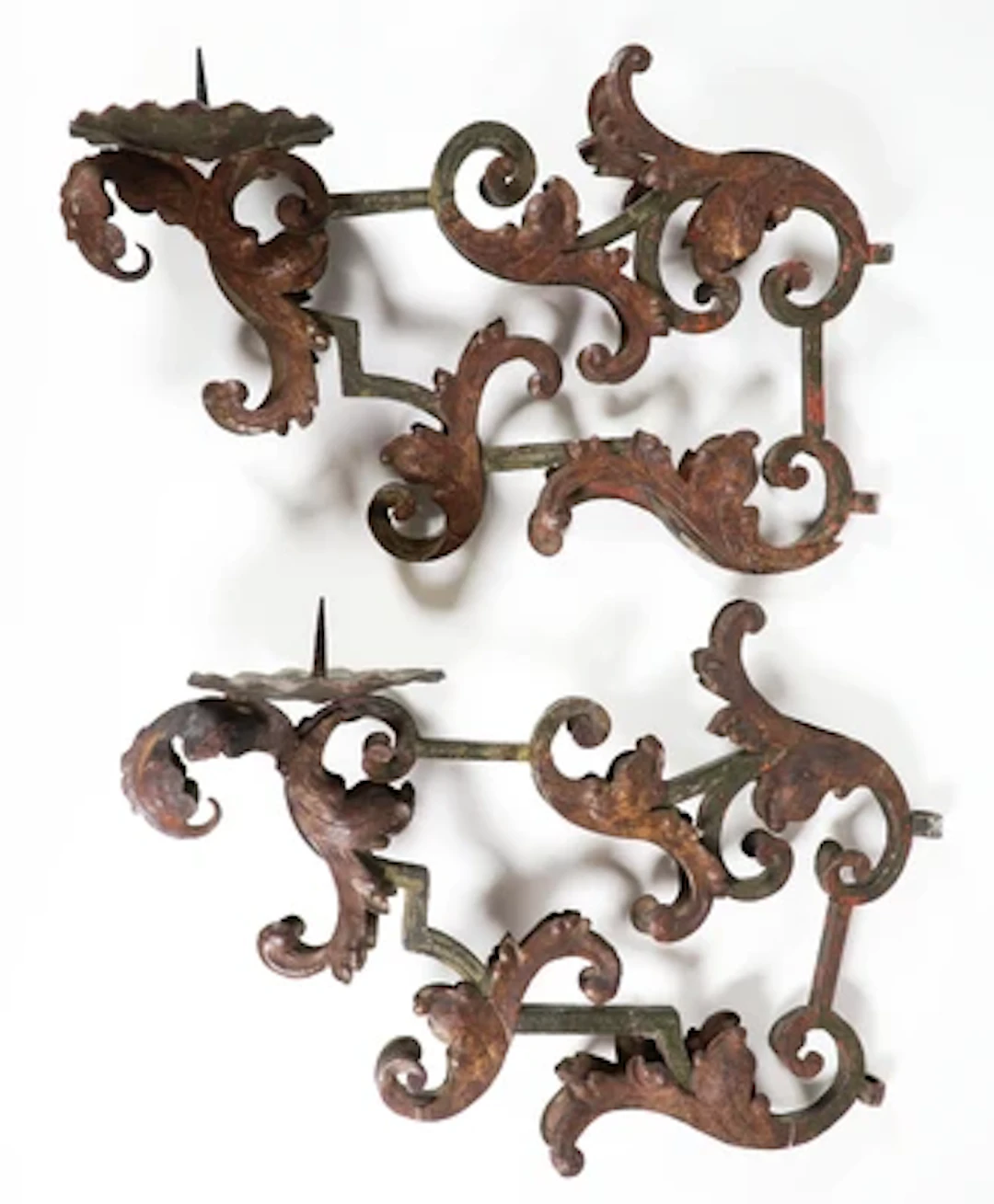 Paar barocke Ausleger-Wandkerzenleuchter, ursprünglich um 1700