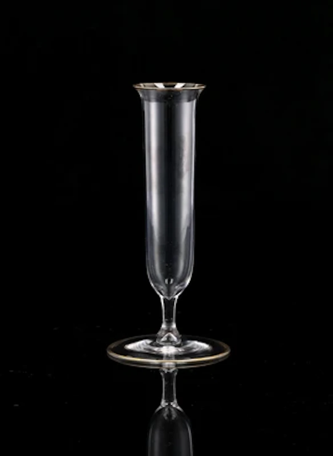Kleine Vase mit Goldrand, J. & L. Lobmeyr, Wien