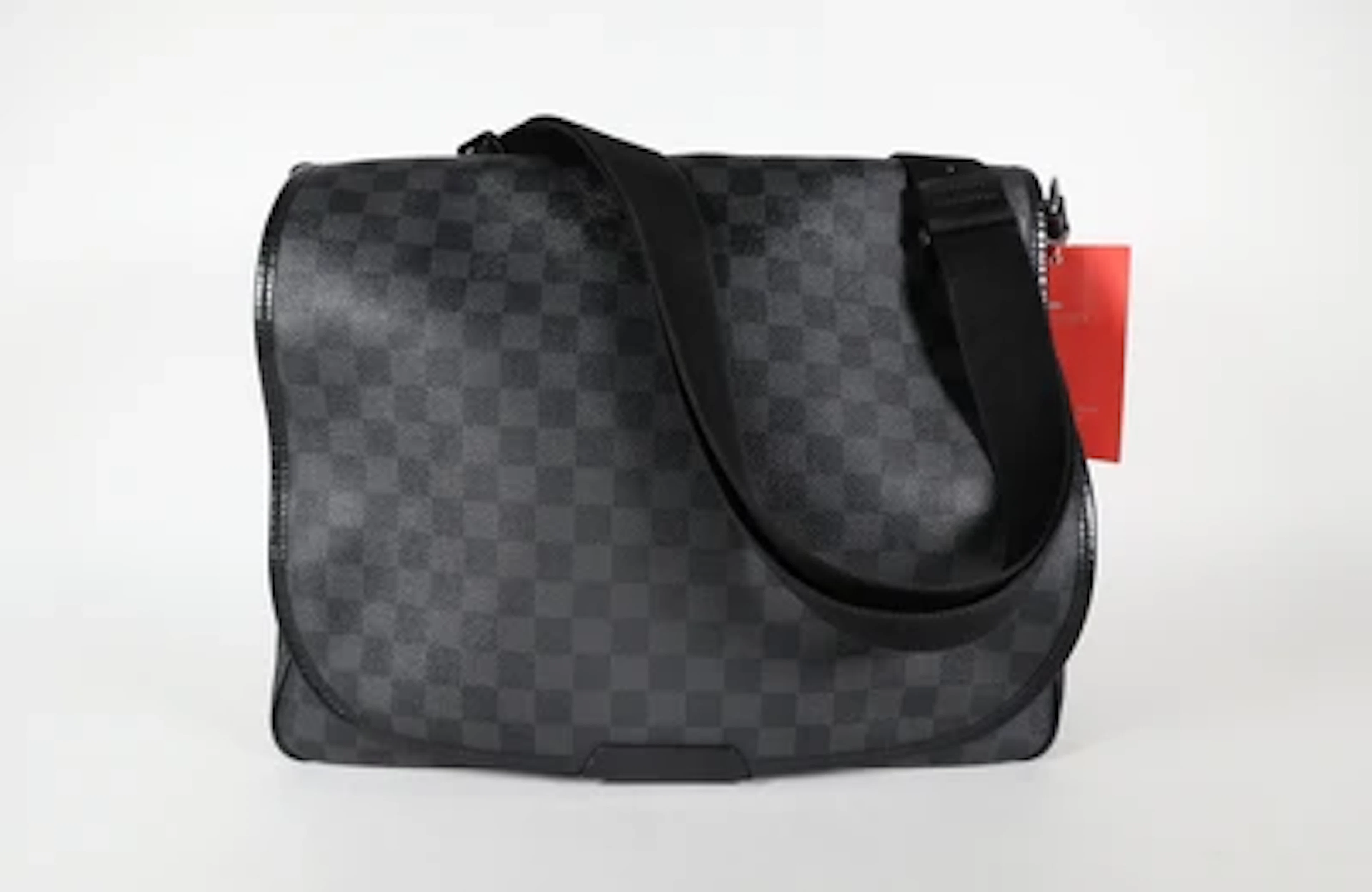 LOUIS VUITTON Daniel GM