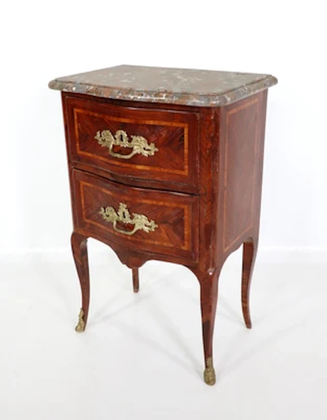 Kleine Französische Louis XV.-Kommode um 1750
