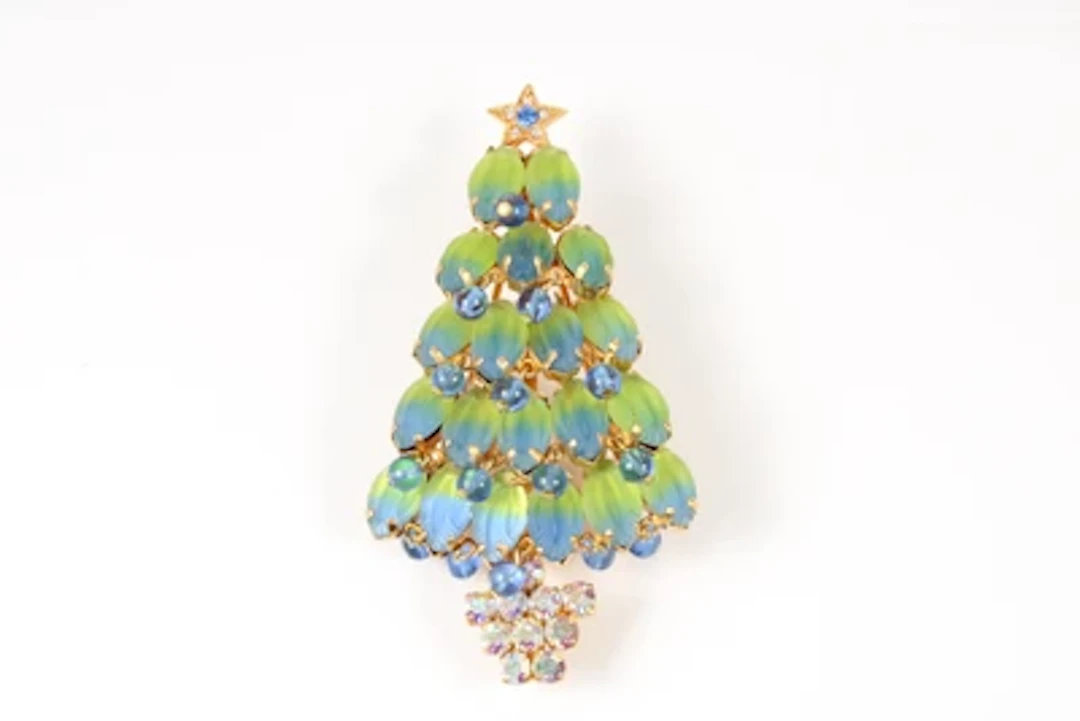 Weihnachtsbaum-Brosche, Rudolf Weiss, Kaufbeuren-Neugablonz um 1965/70