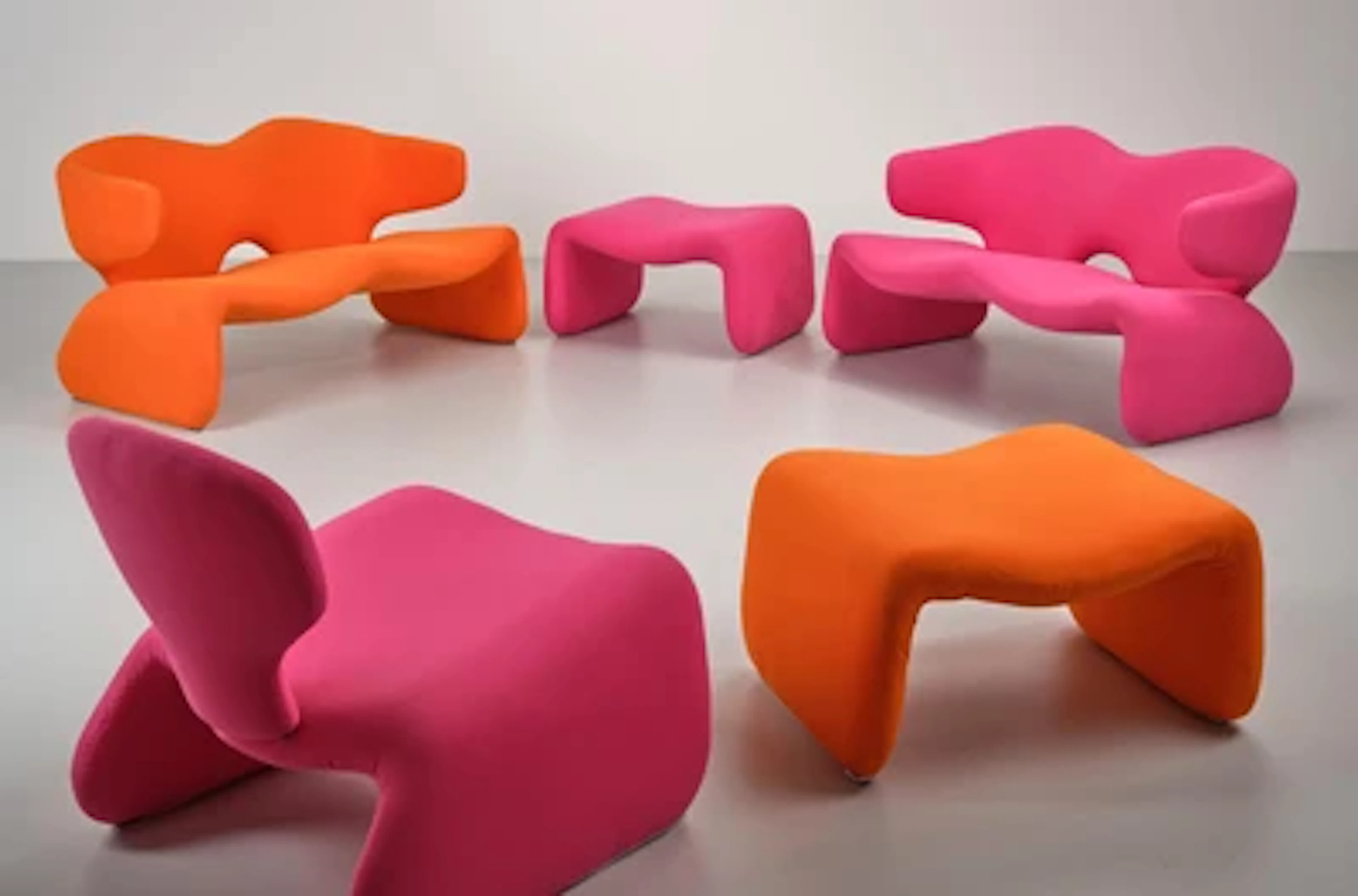 A lounge suite / suite of furniture from the Djinn series, designed
