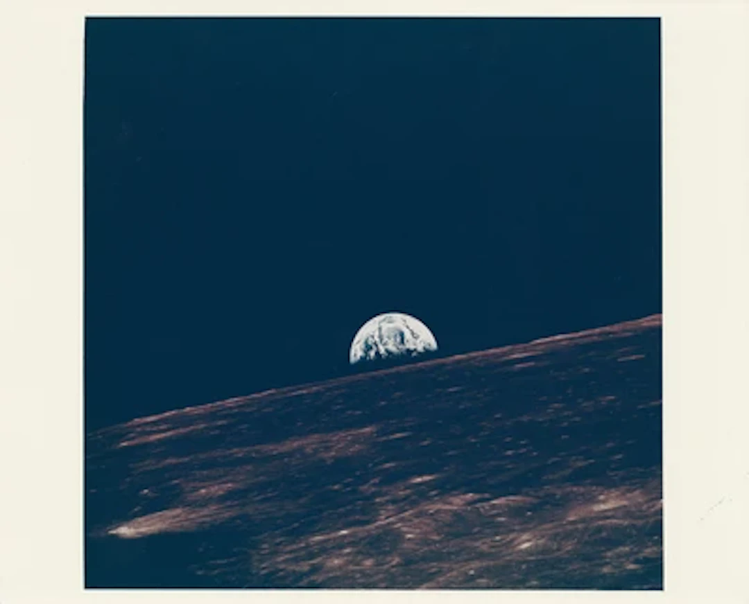 APOLLO 10 - Magnificant Earthrise
