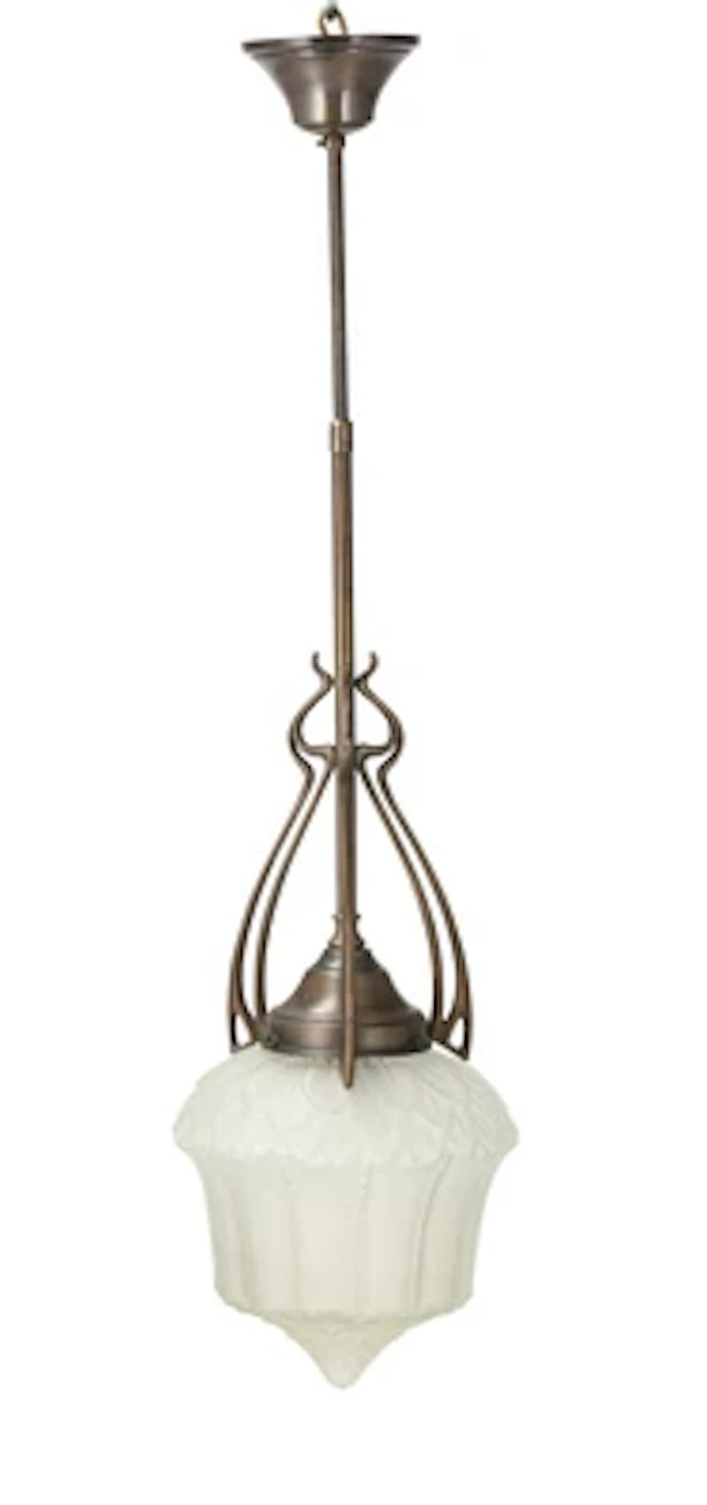 Deckenlampe mit arabeskem Dekor, Frankreich, um 1900/15