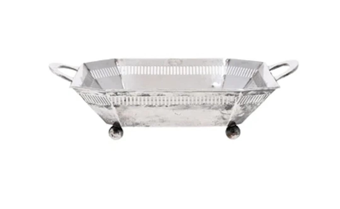 A silver handled bowl with openwork decoration, Vienna, until May 1922
