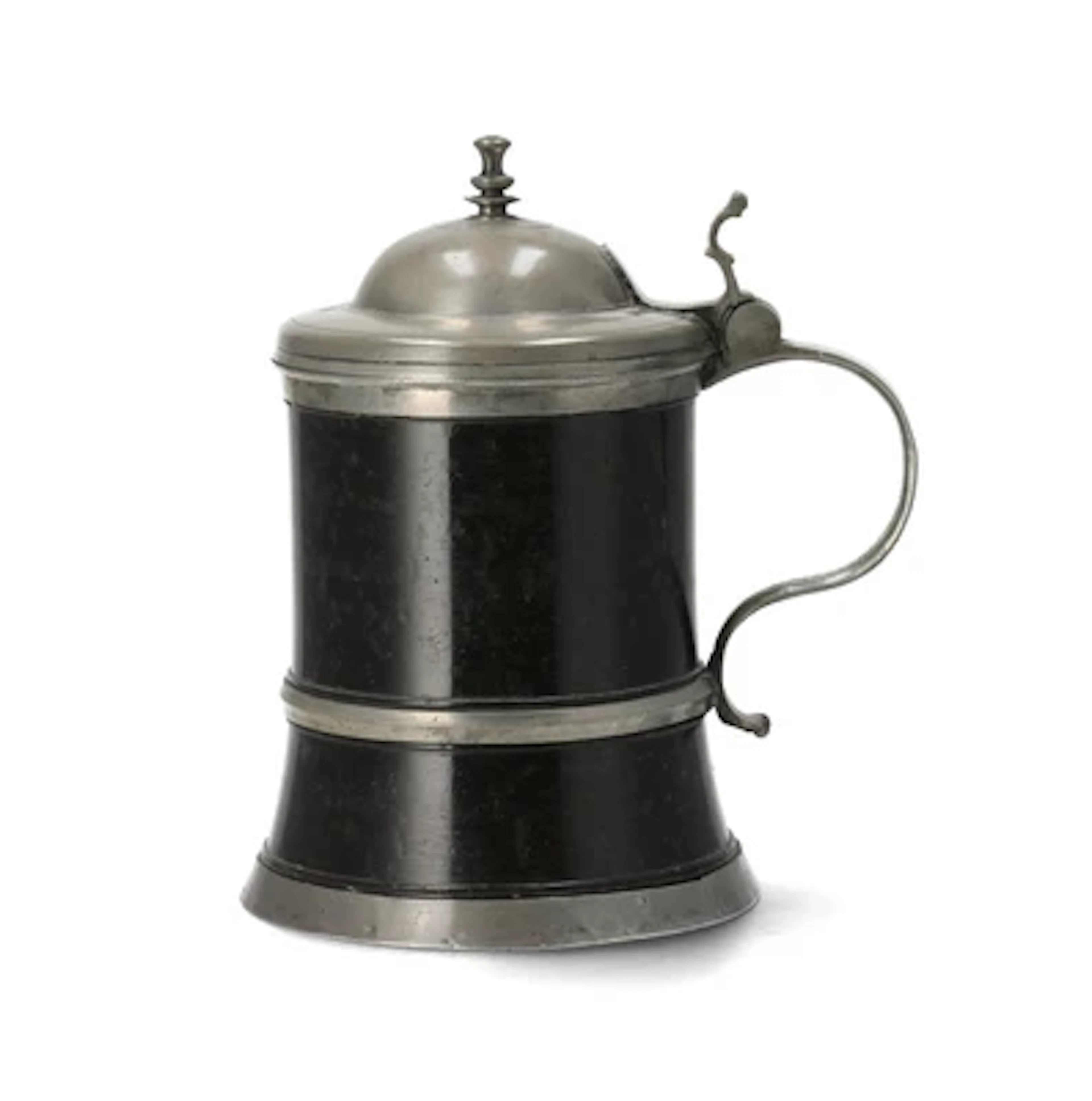 A Saxon Serpentine Tankard with Cover
