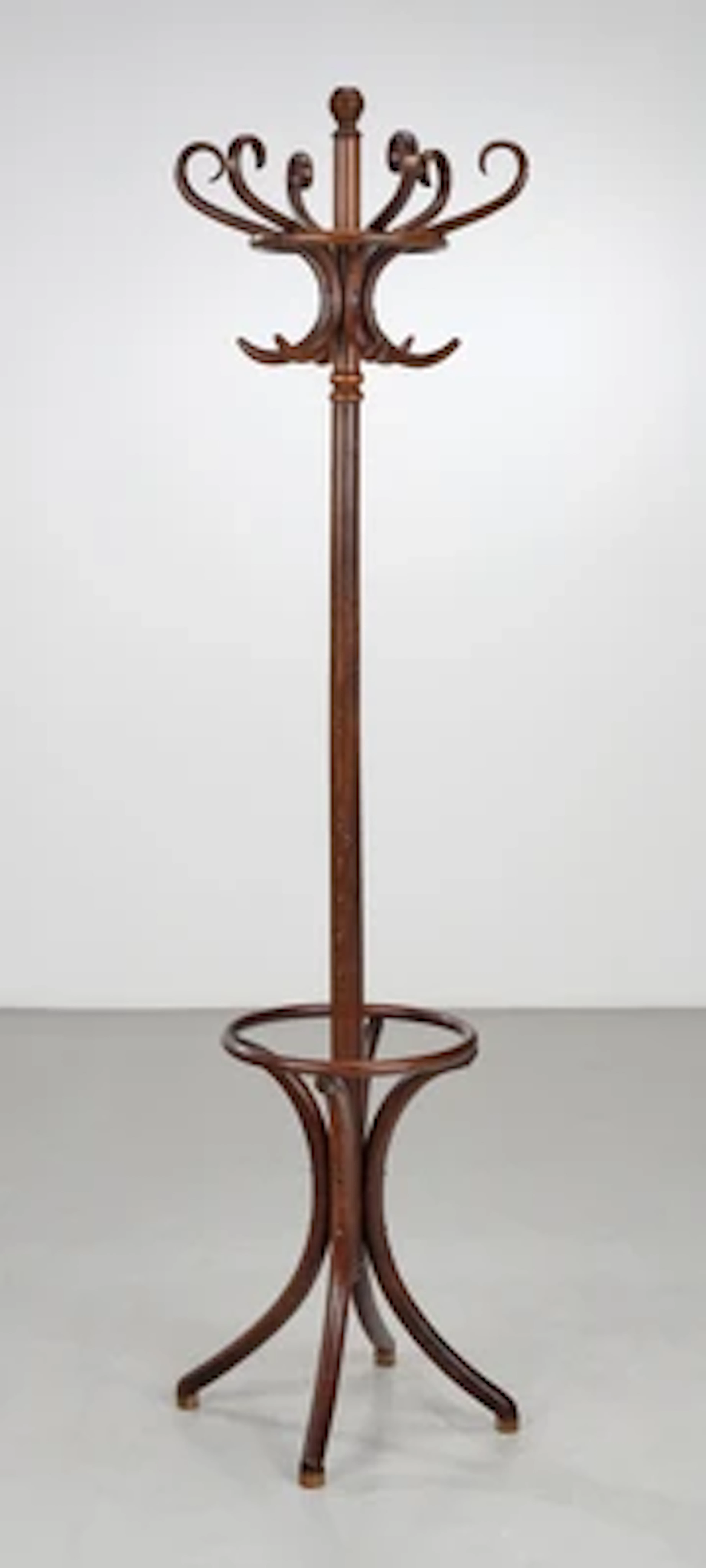 Kleiderständer ("Kleiderstock"), vgl. Modellnummer: 10404, Entwurf: um 1911, Ausführung: Firma Gebrüder Thonet, Wien