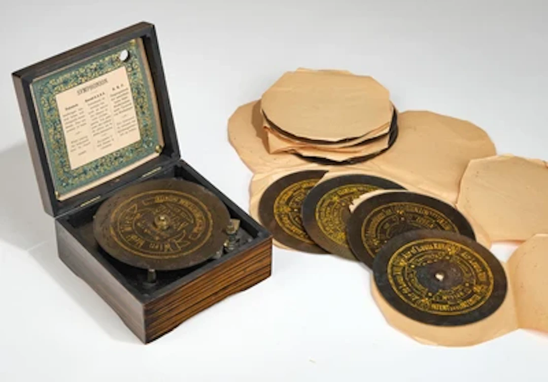 Kleines Musikspielwerk "Symphonion"