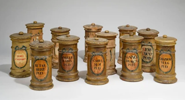 12 Apothekenstandgefäße